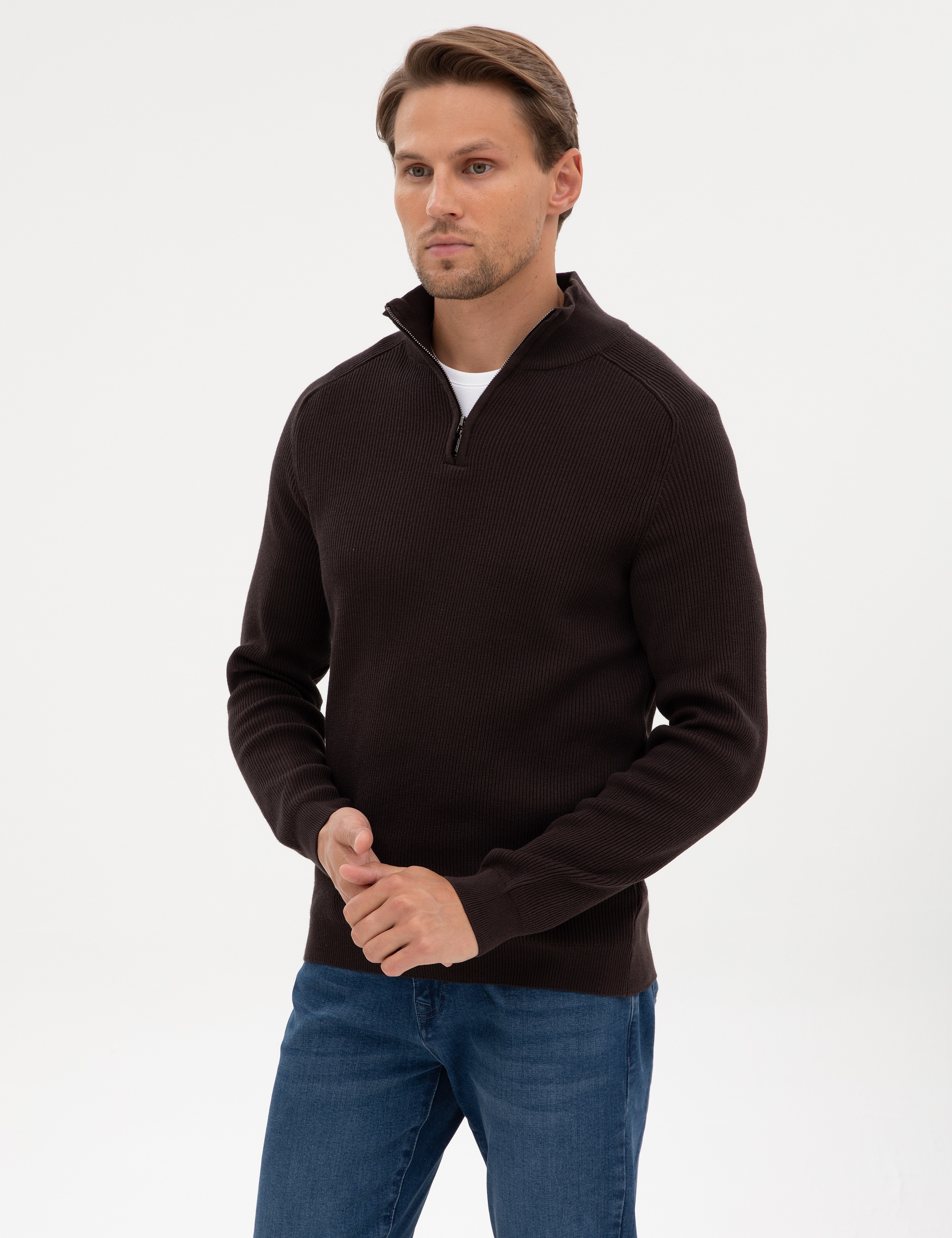 Koyu Kahverengi Slim Fit Dik Yaka Fermuarlı Triko Kazak - Image 3