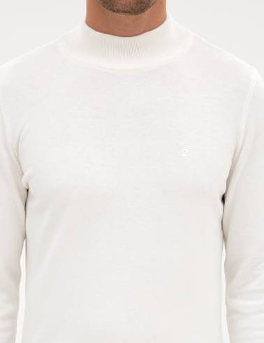 Ekru Slim Fit Yarım Balıkçı Yaka Basic Triko Kazak