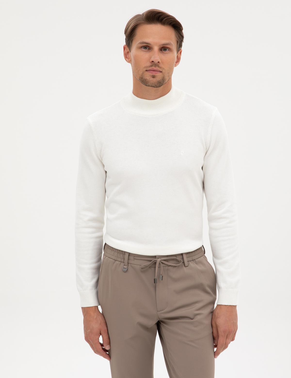 Ekru Slim Fit Yarım Balıkçı Yaka Basic Triko Kazak