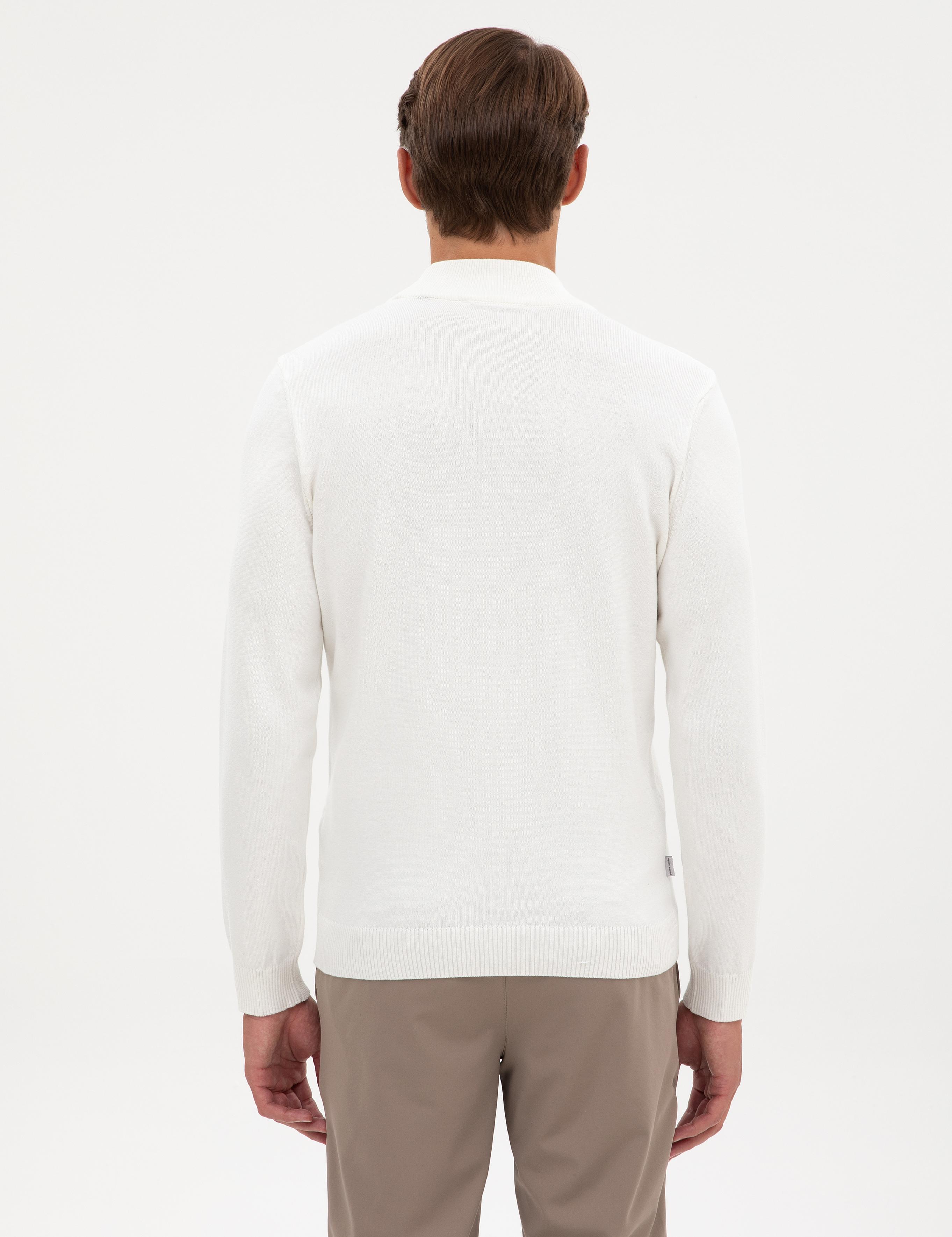 Ekru Slim Fit Yarım Balıkçı Yaka Basic Triko Kazak