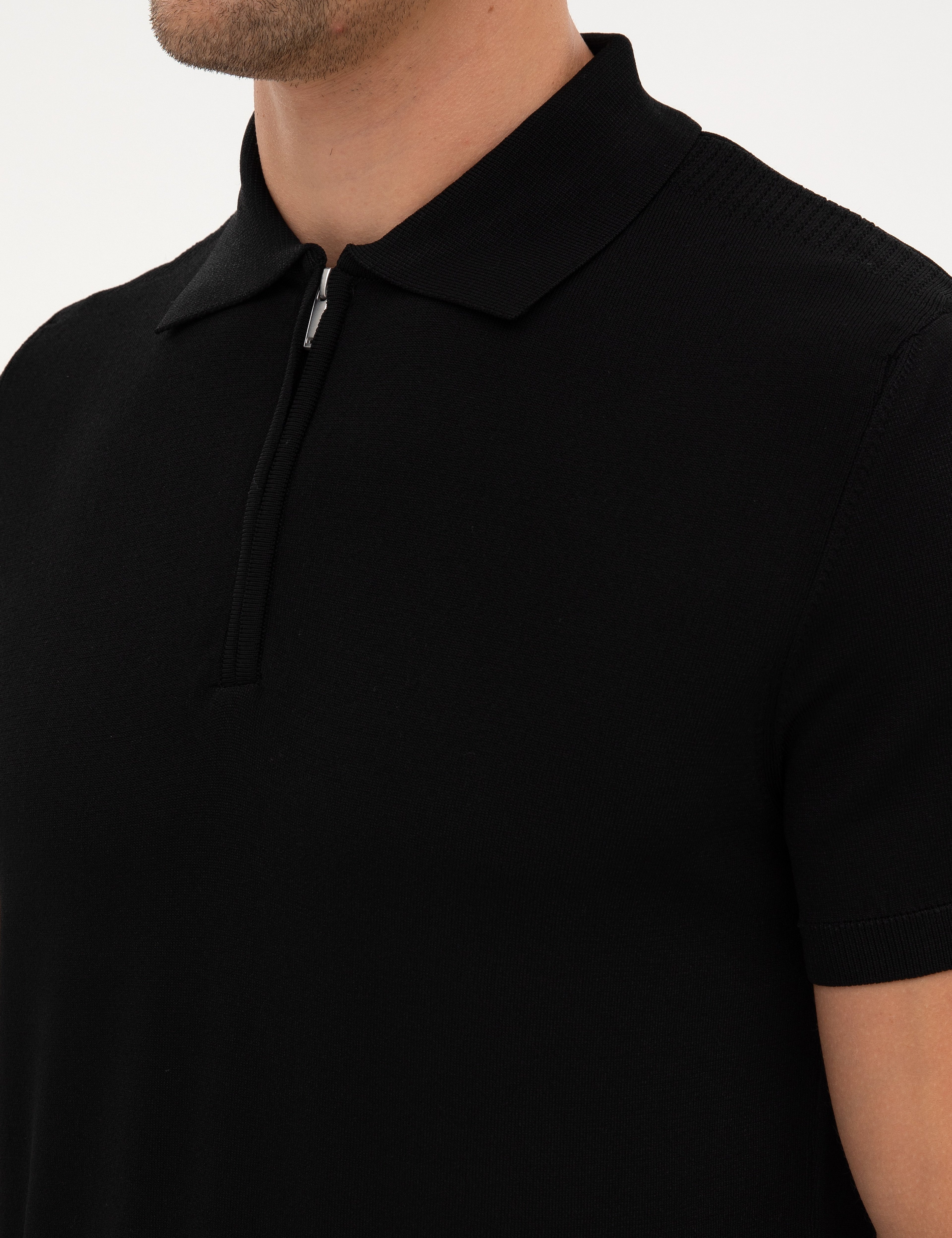 Siyah Slim Fit Fermuarlı Polo Yaka Triko Kazak