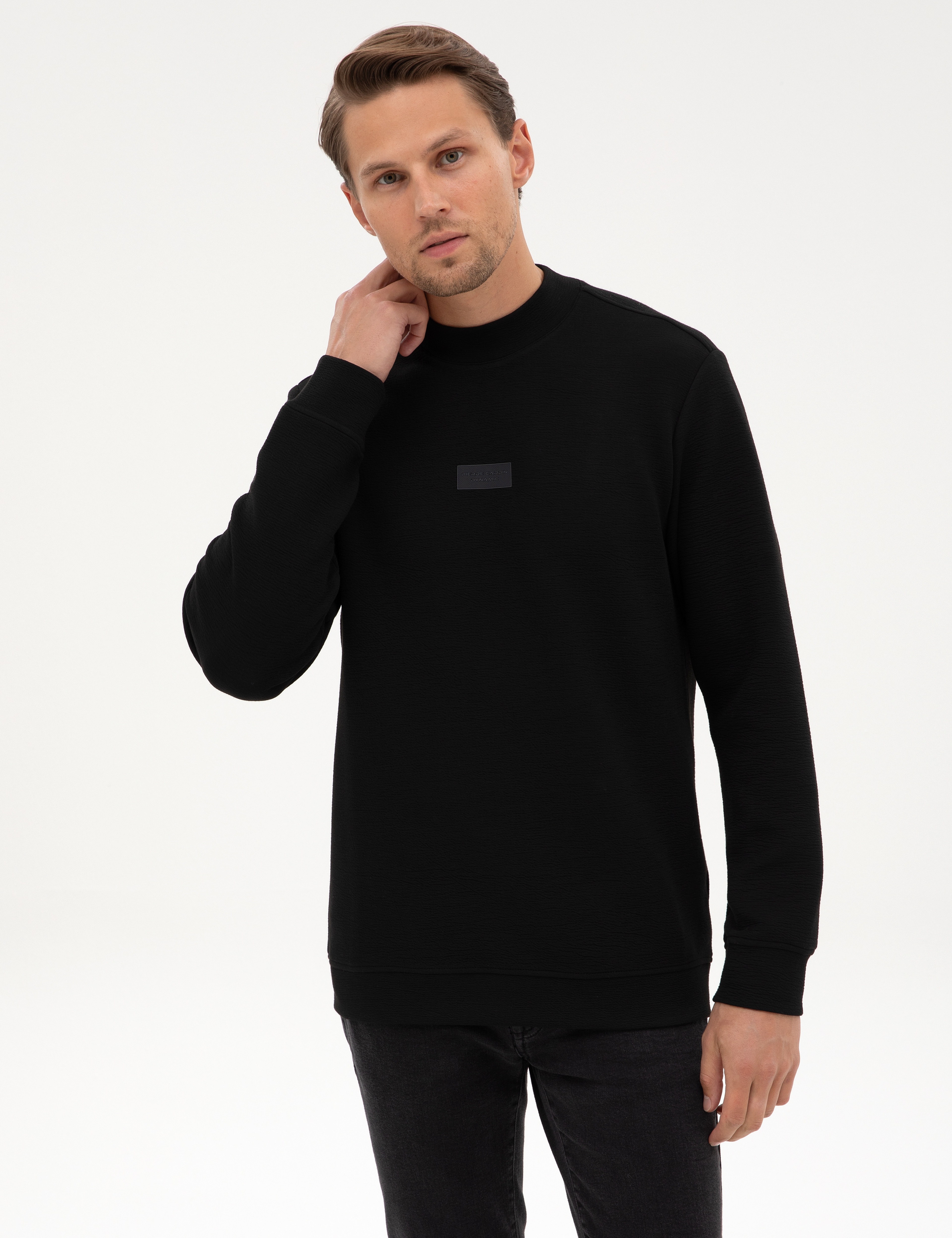 Siyah Regular Fit Sweatshirt - Image 1