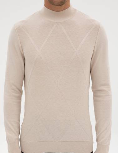 Krem Slim Fit Yarım Balıkçı Yaka Triko Kazak
