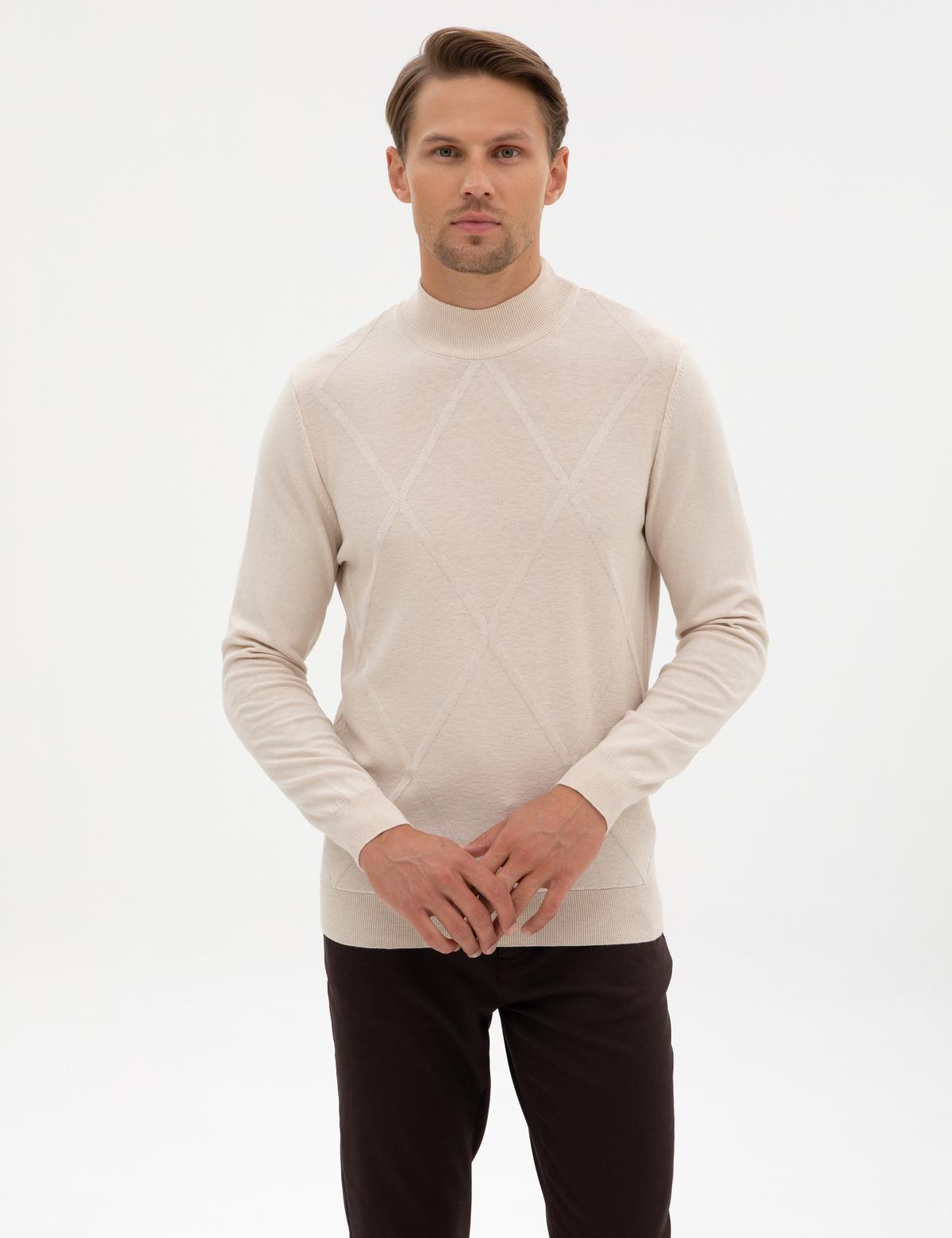 Krem Slim Fit Yarım Balıkçı Yaka Triko Kazak