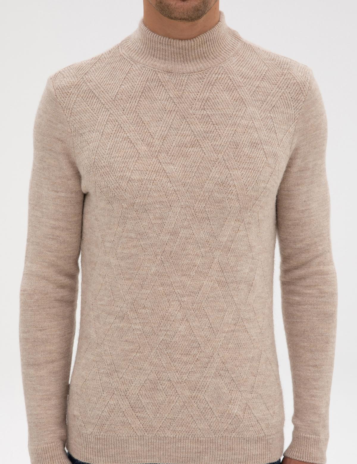 Bej Slim Fit Yarım Balıkçı Yaka Triko Kazak - 50315690001