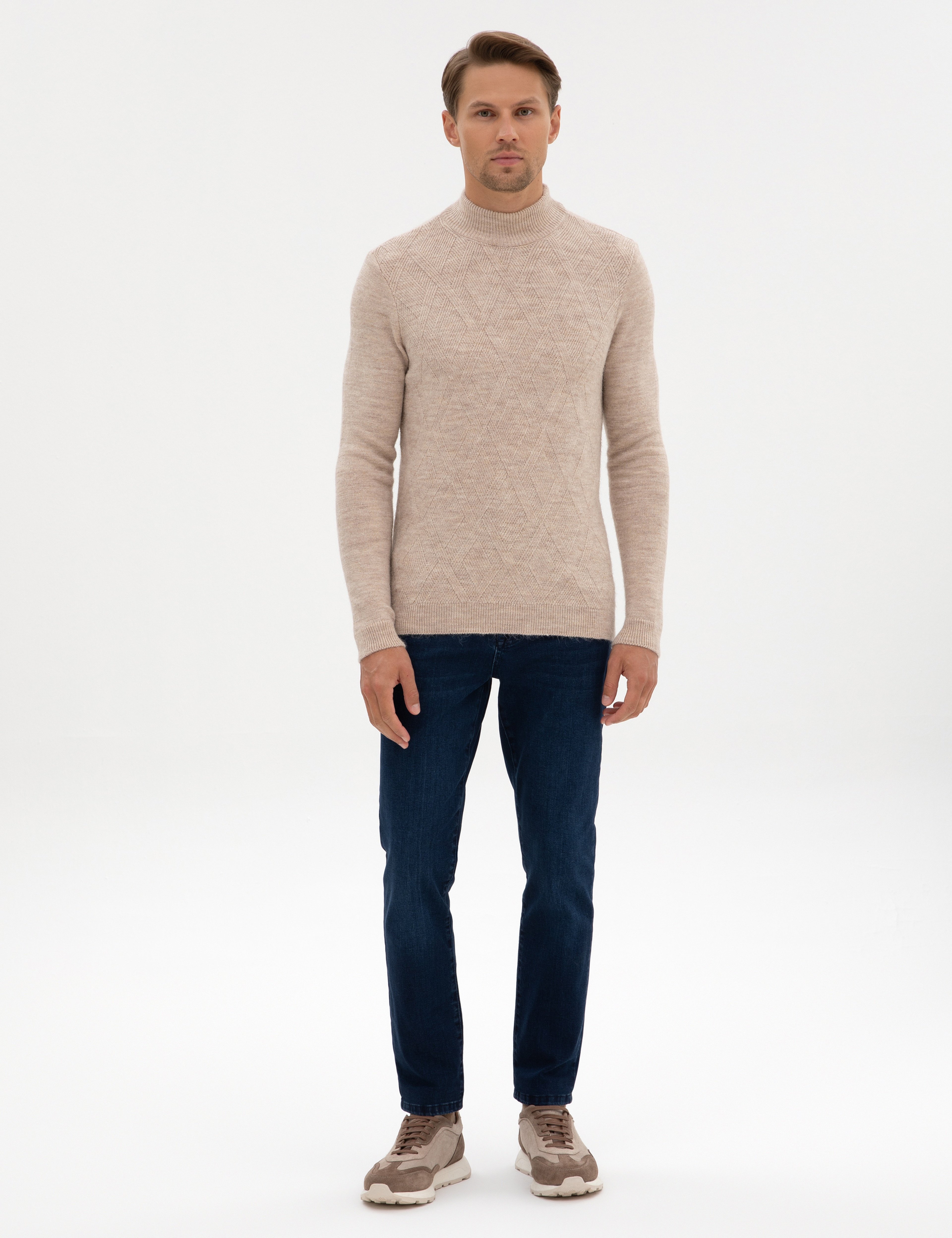 Bej Slim Fit Yarım Balıkçı Yaka Triko Kazak