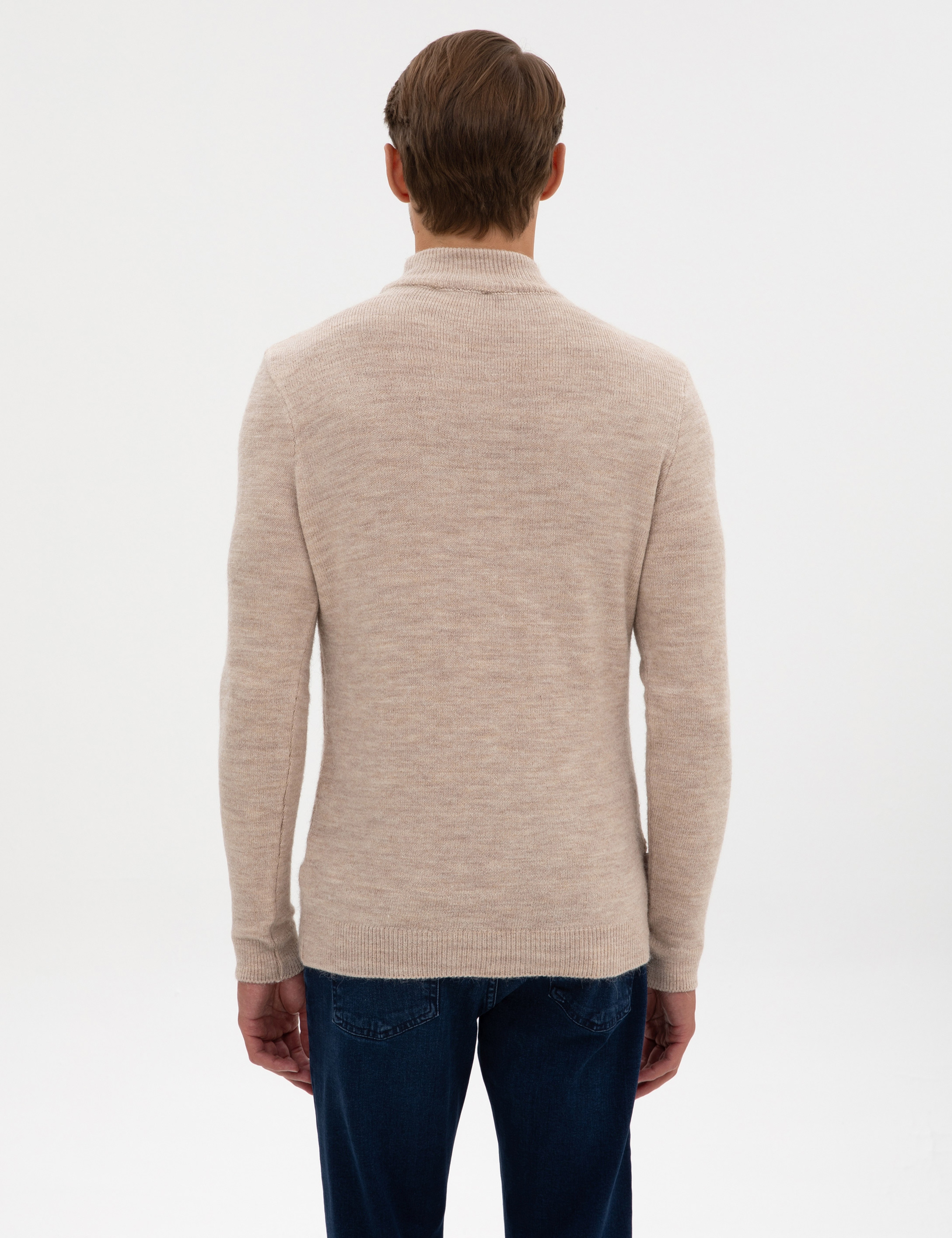 Bej Slim Fit Yarım Balıkçı Yaka Triko Kazak