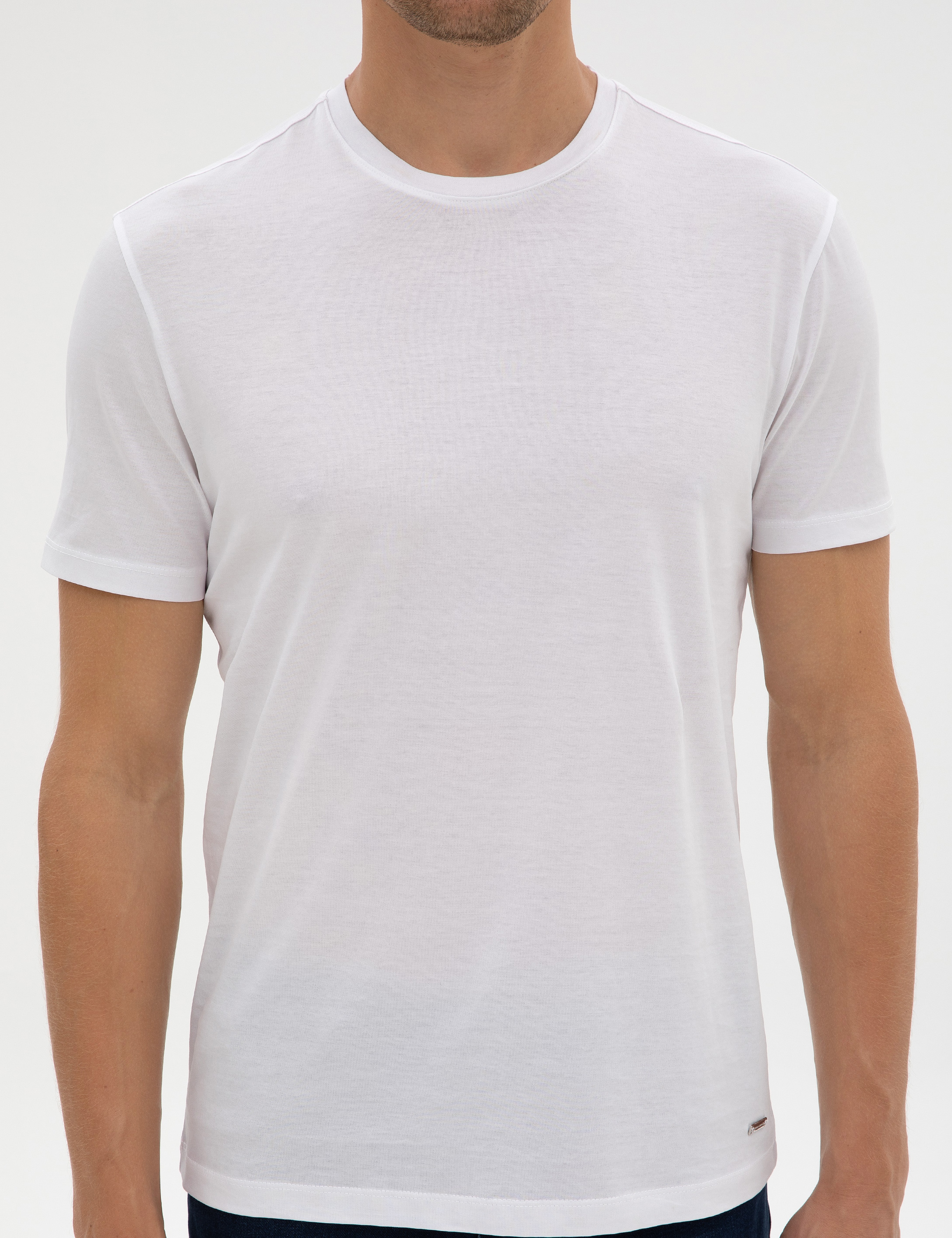Beyaz Slim Fit Basic Tişört - Image 6