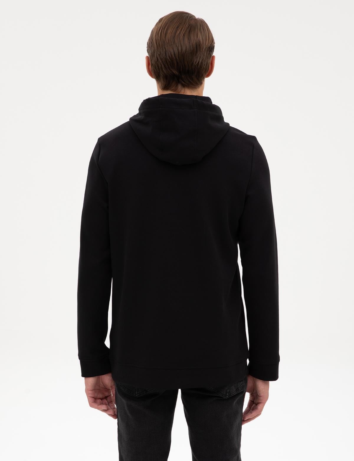 Siyah Regular Fit Sweatshirt - 50312232016