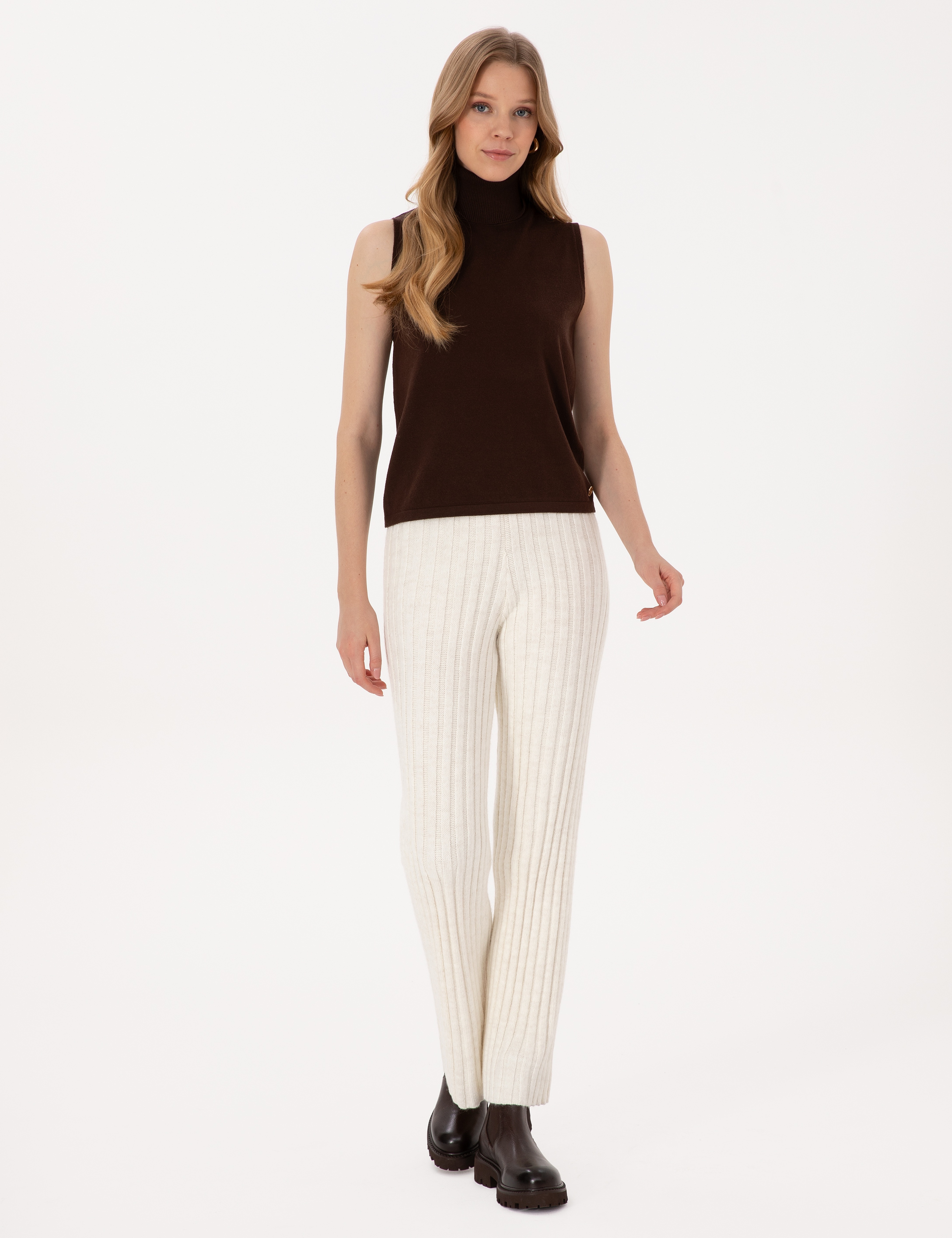 Ekru Loose Fit Triko Pantolon