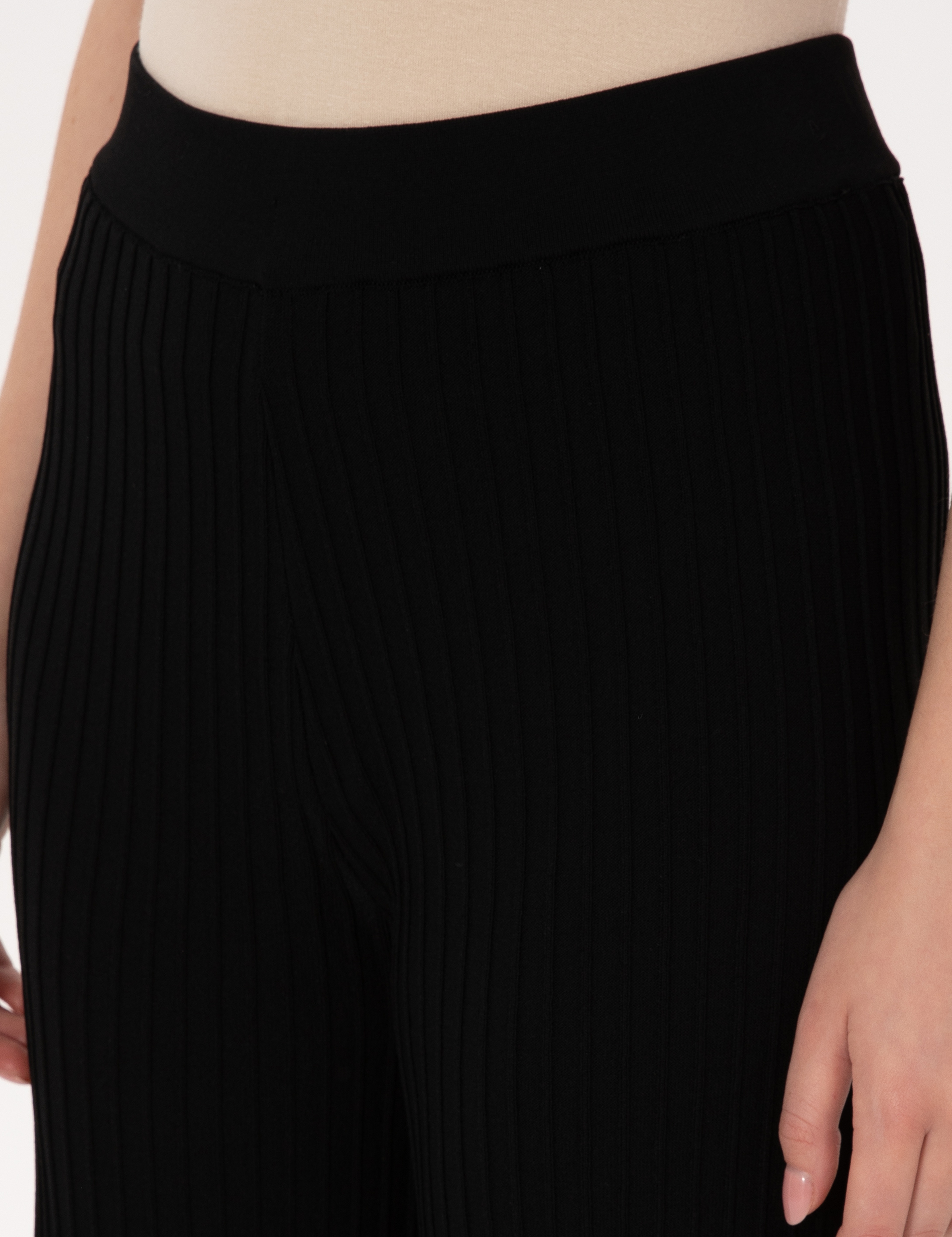 Siyah Loose Fit Triko Pantolon - Image 5