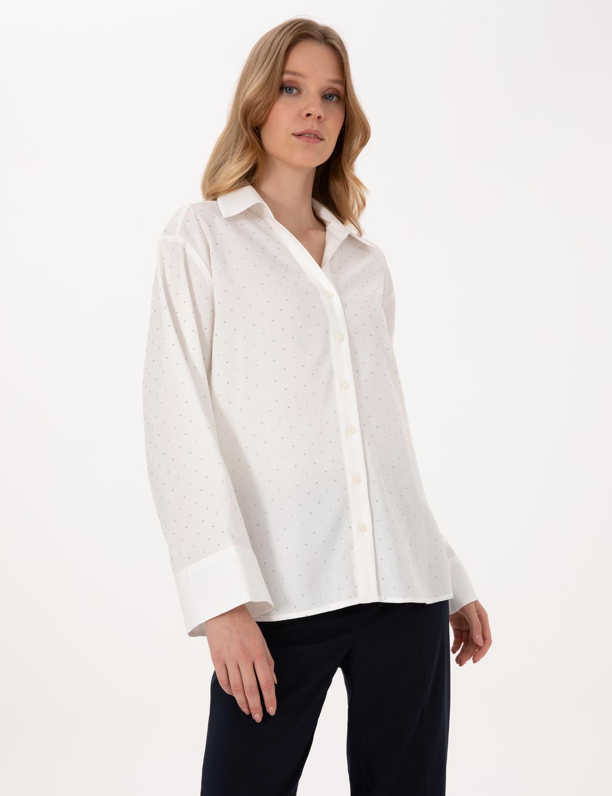 Beyaz Comfort Fit Uzun Kollu Gömlek