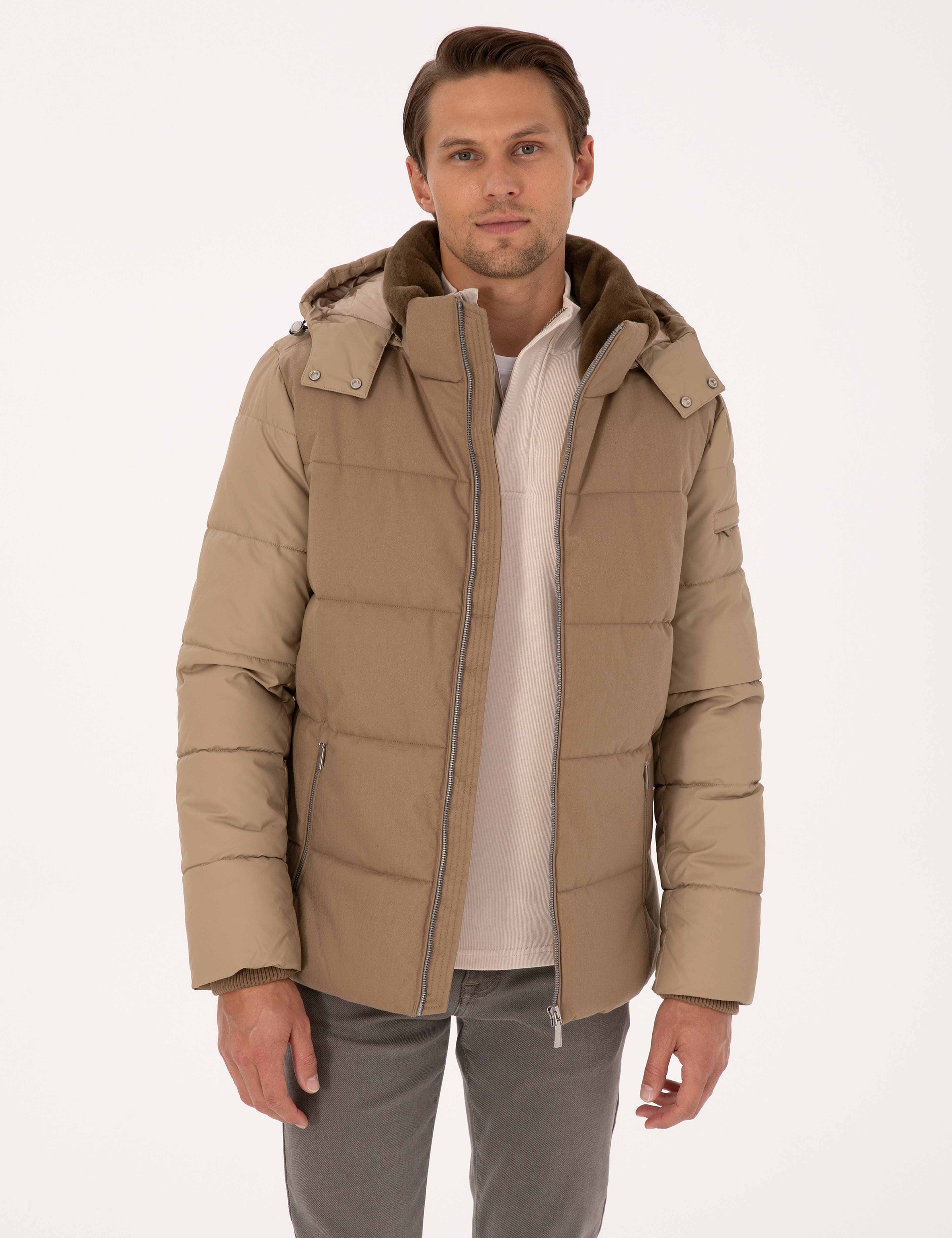 Camel Mont