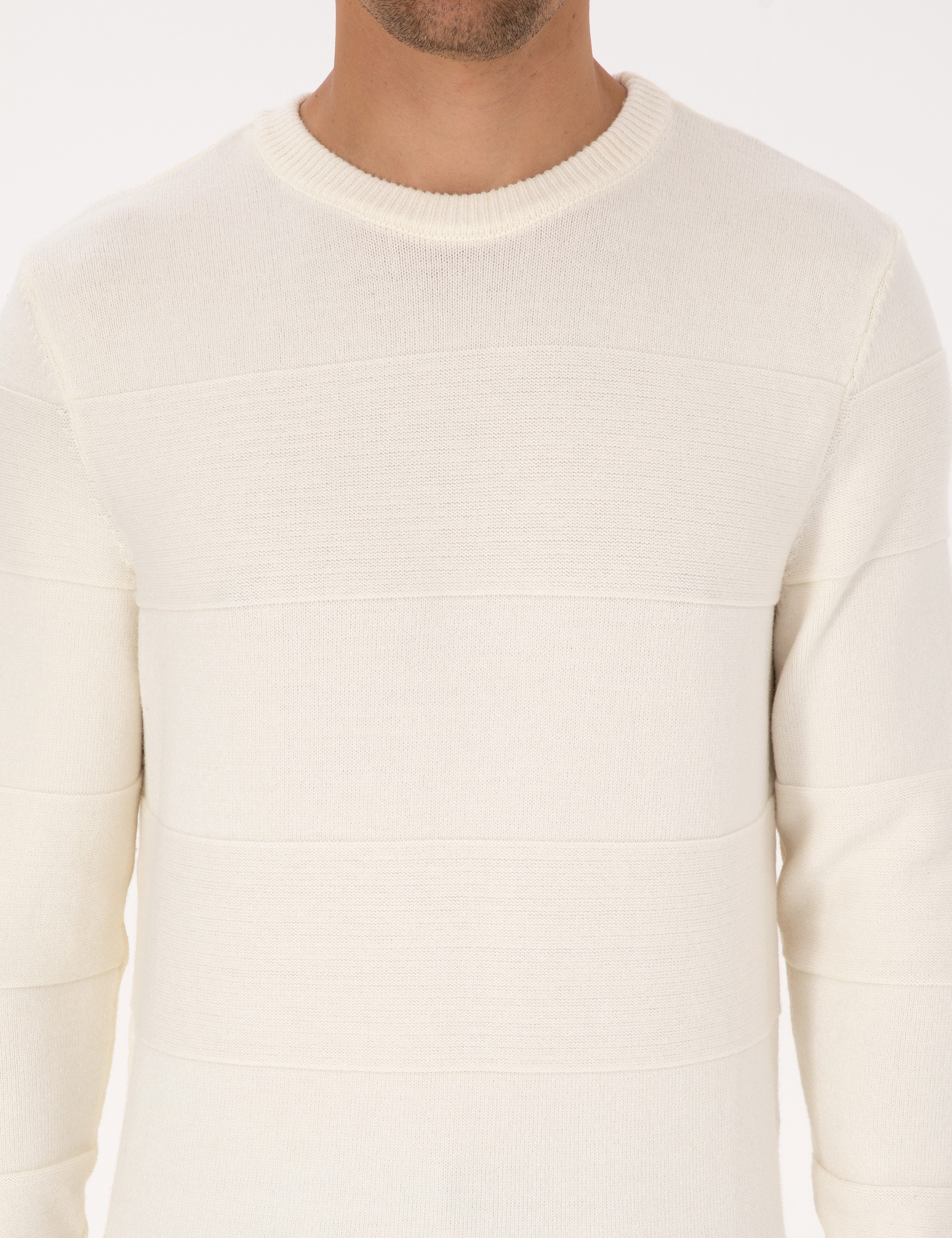 Ekru Slim Fit Bisiklet Yaka Triko Kazak