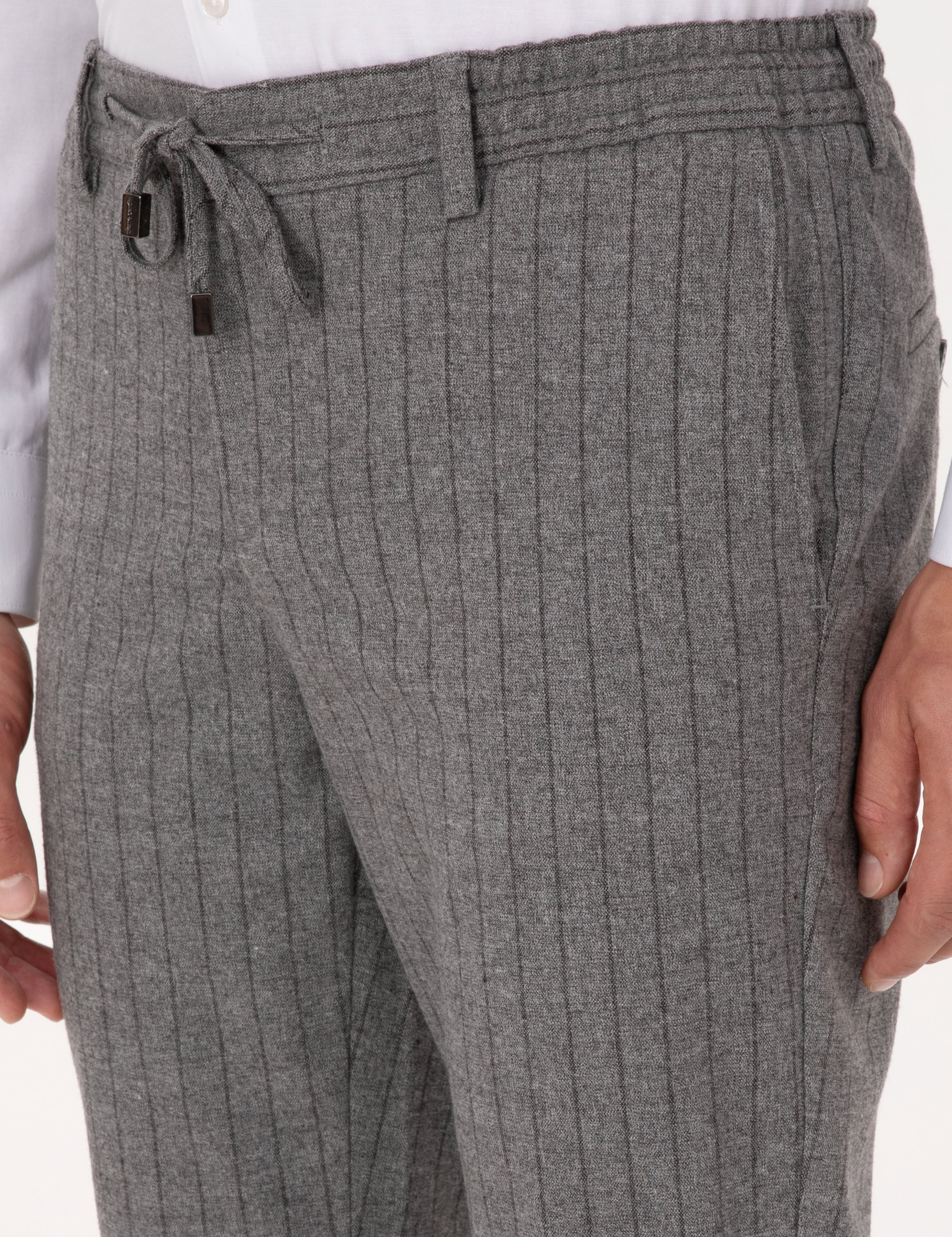 Gri Ekstra Slim Fit Çizgili Kumaş Pantolon - Image 5