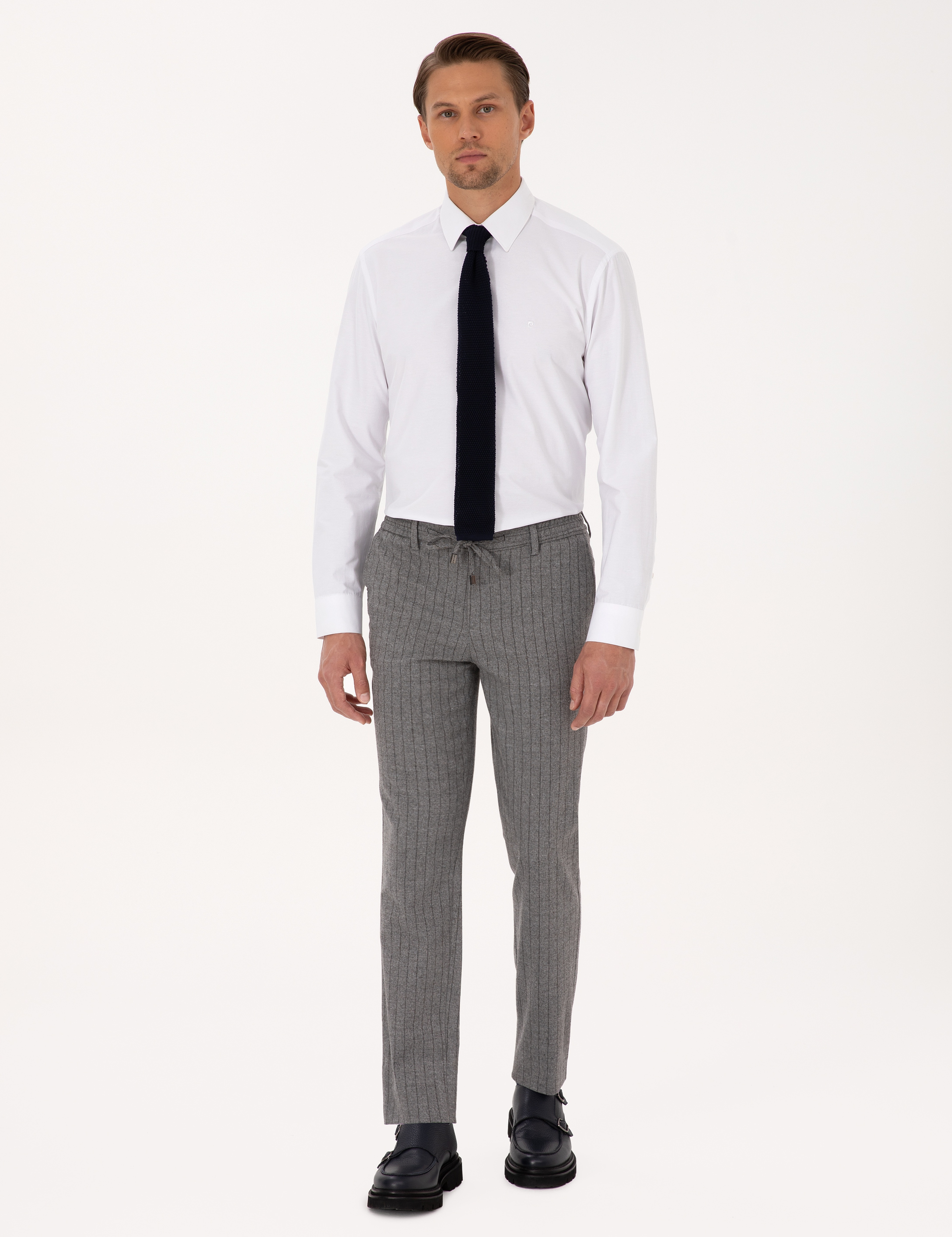 Gri Ekstra Slim Fit Çizgili Kumaş Pantolon - Image 1
