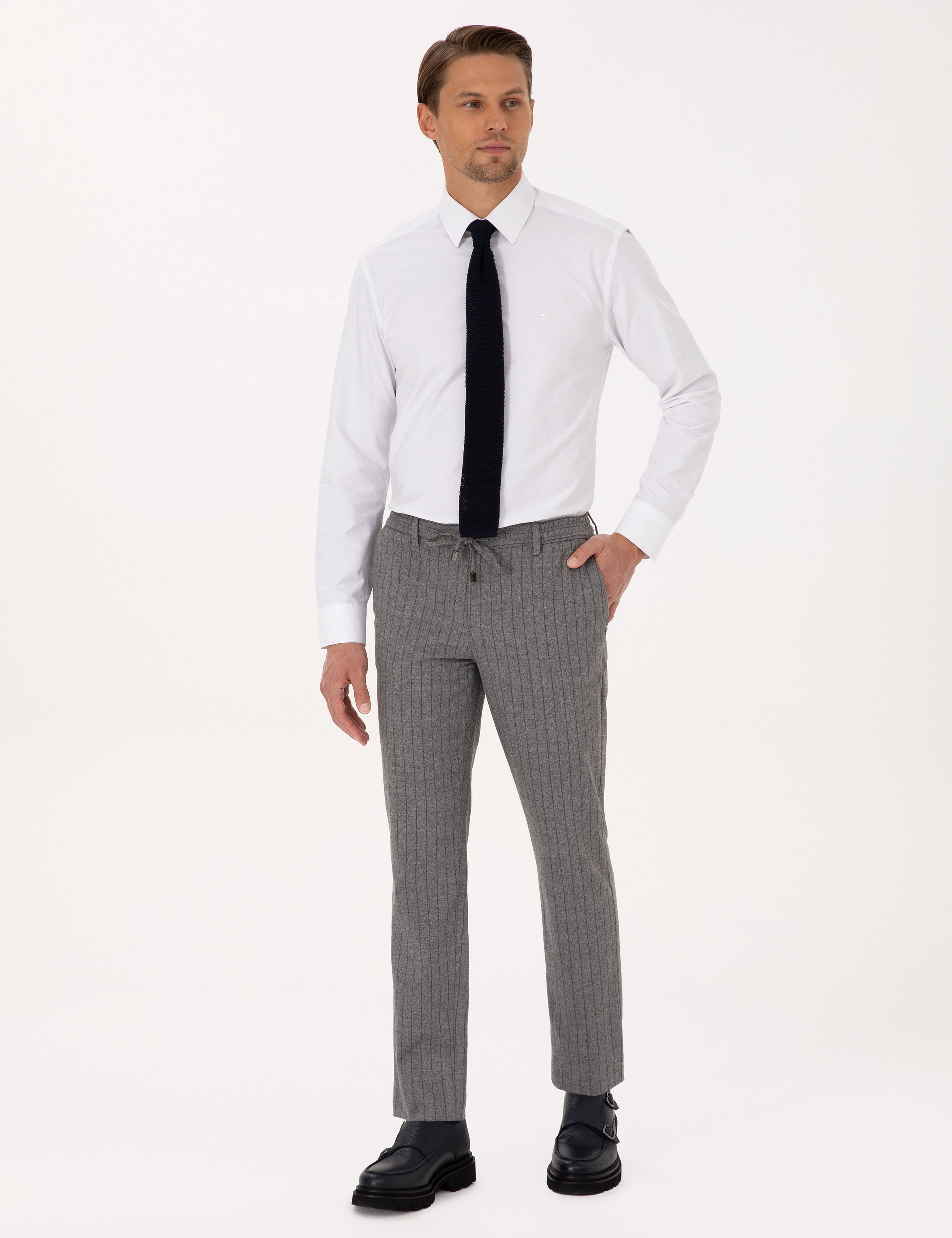 Gri Ekstra Slim Fit Çizgili Kumaş Pantolon - Image 3
