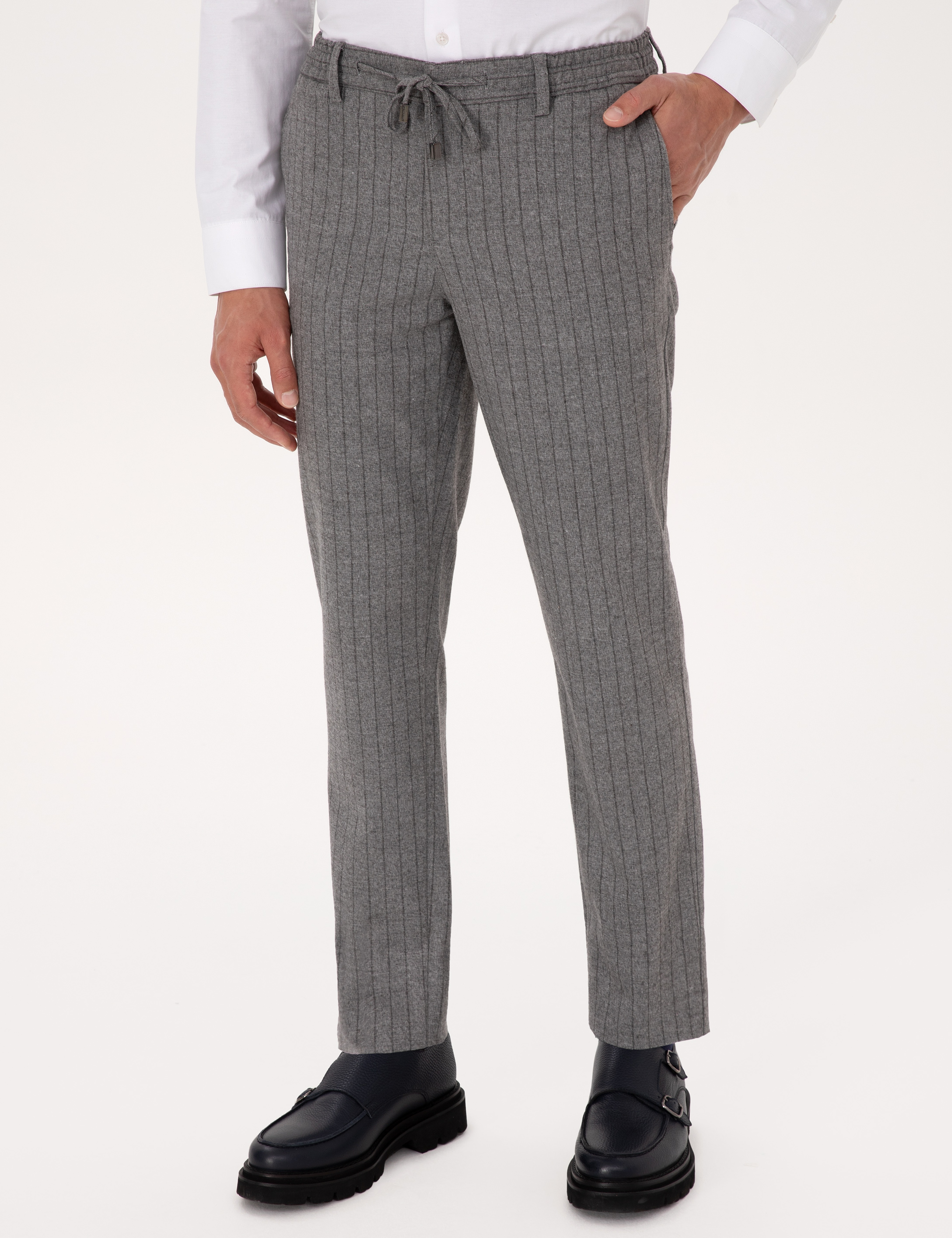 Gri Ekstra Slim Fit Çizgili Kumaş Pantolon