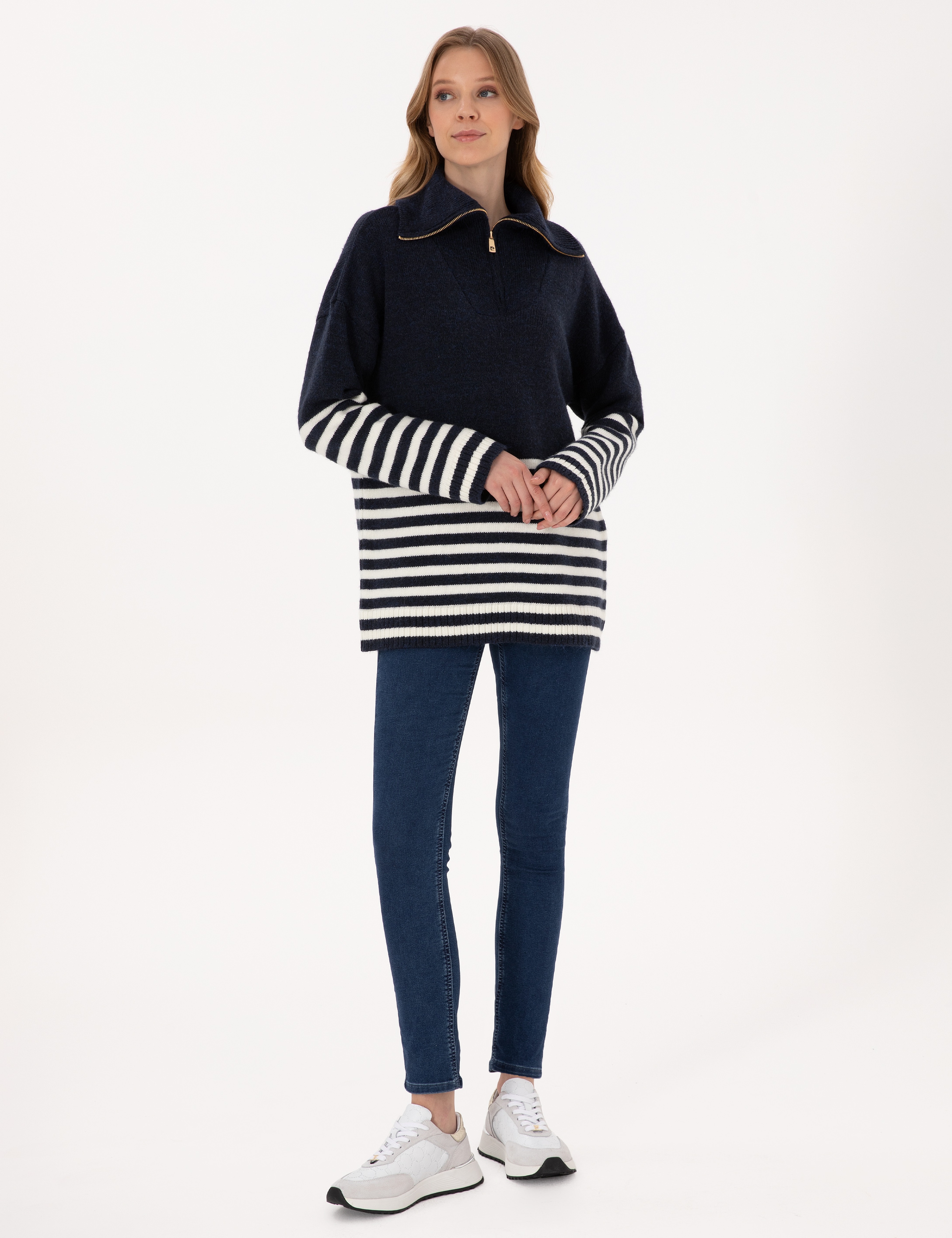 Lacivert Comfort Fit Kazak - Image 4