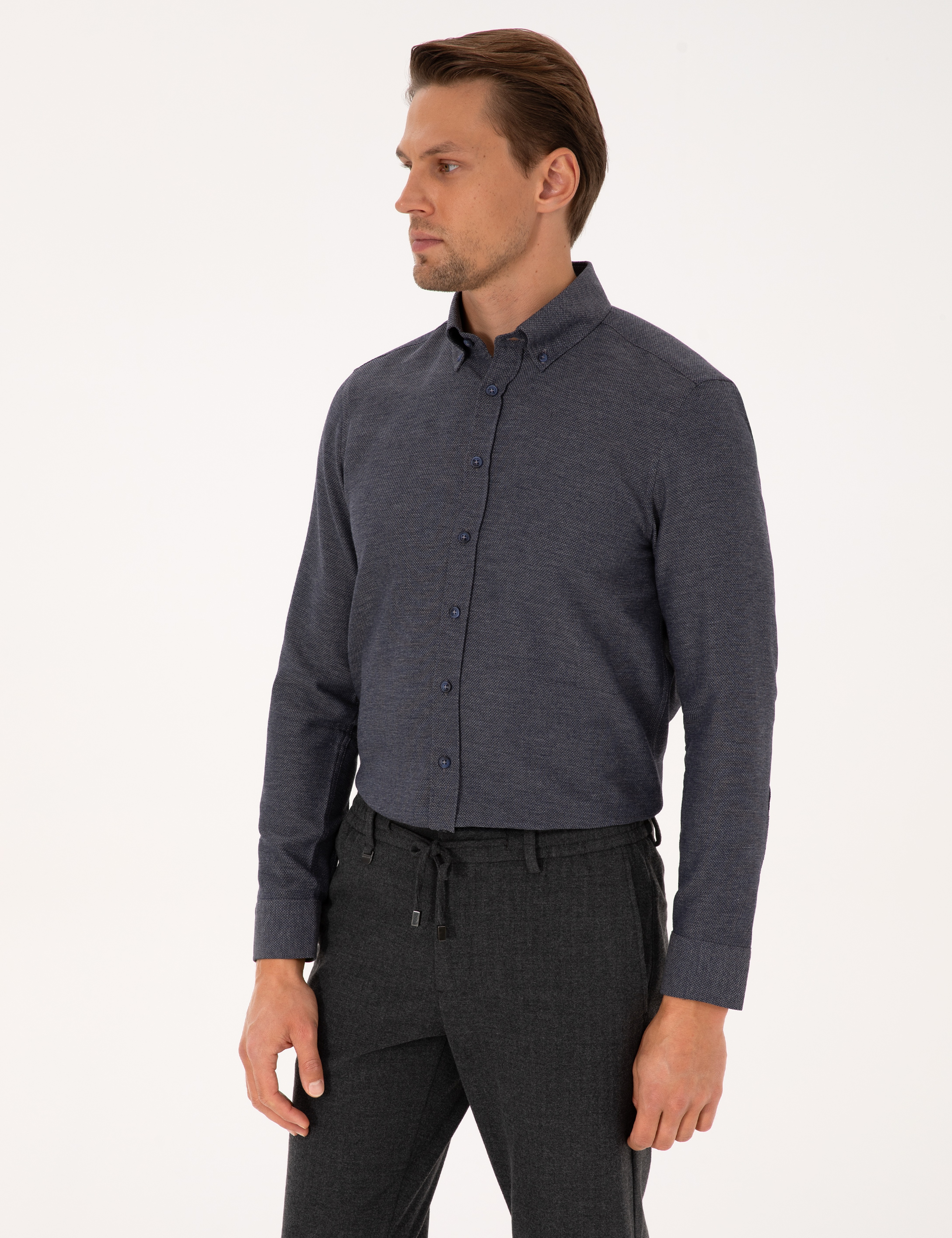 Lacivert Slim Fit Dokulu Uzun Kollu Gömlek - Image 3