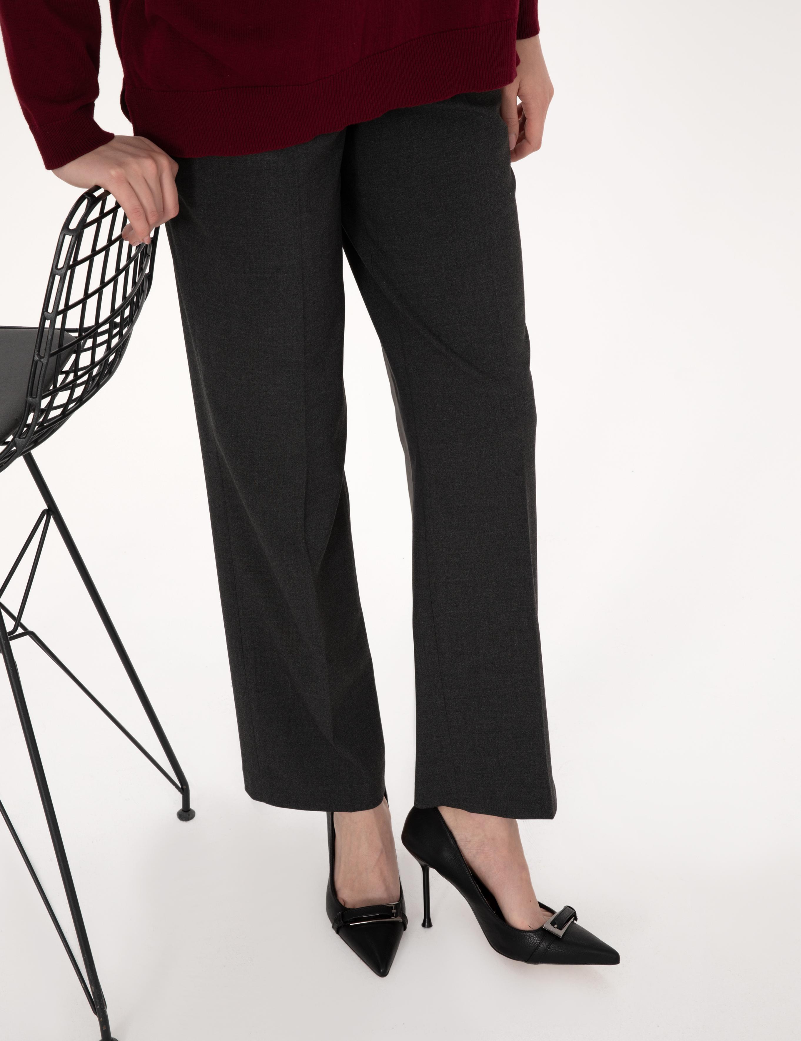 Siyah Topuklu Ayakkabı