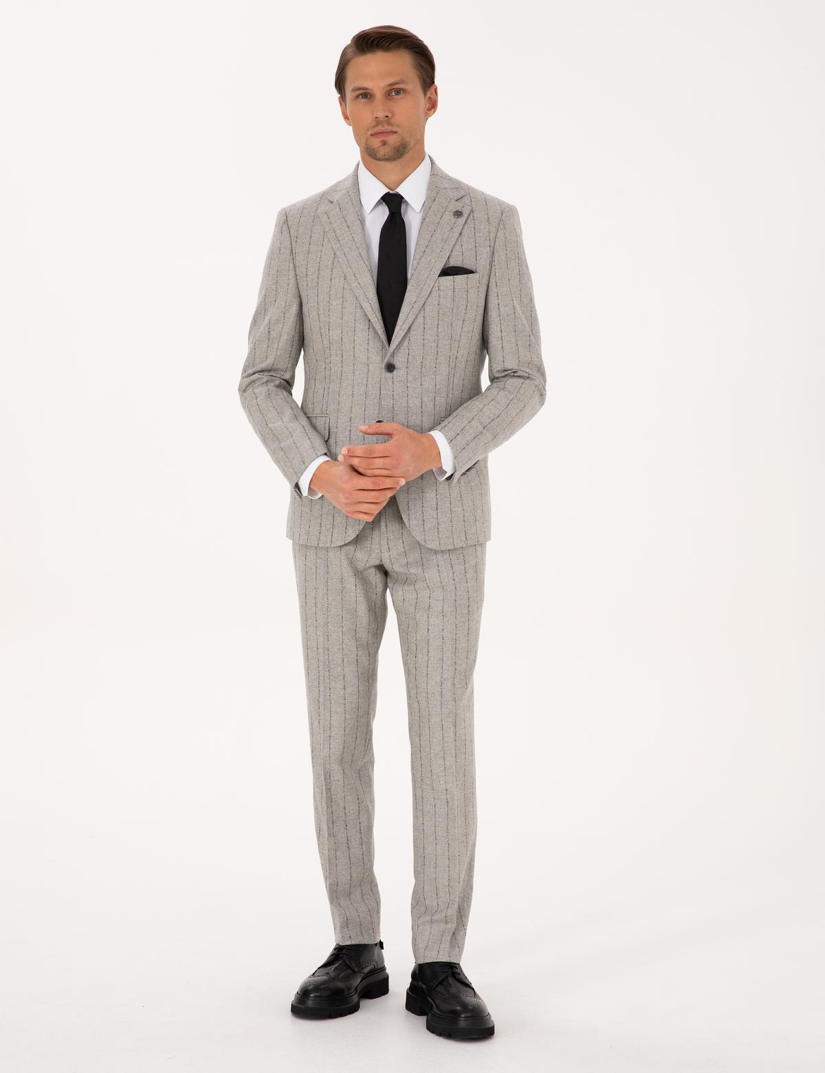 Gri Slim Fit Yün Kaşmir Karışımlı Çizgili Takım Elbise