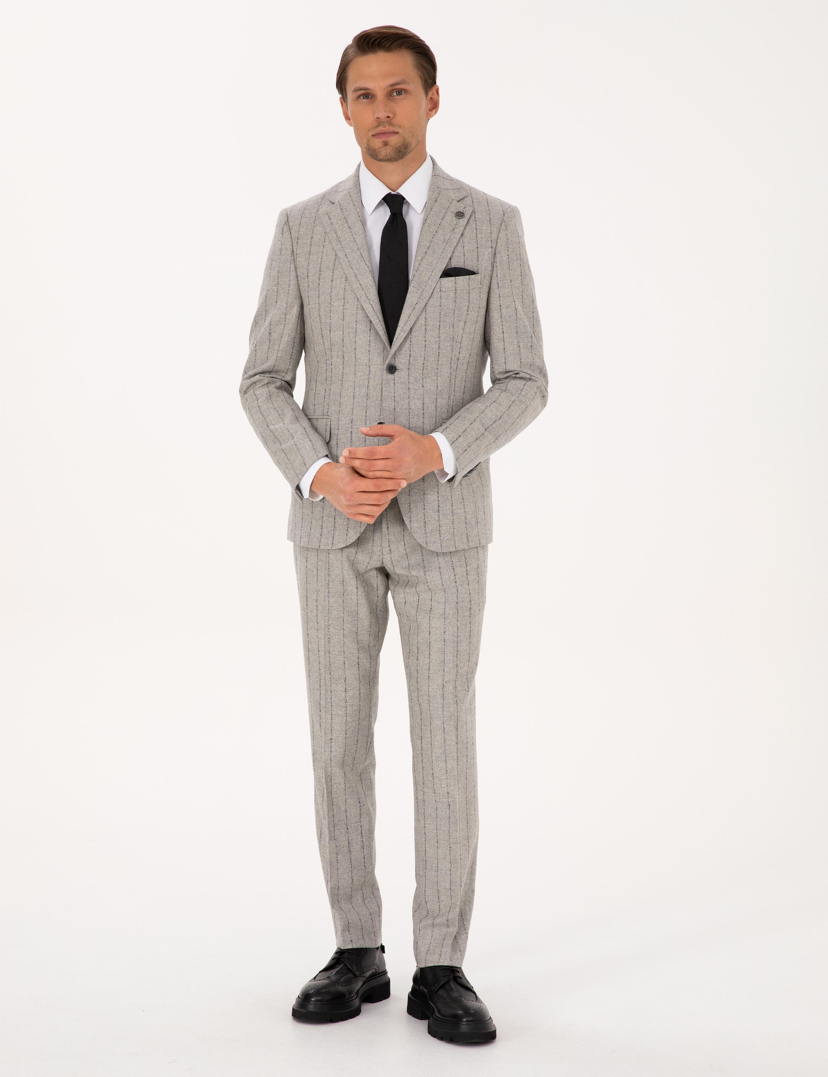 Gri Slim Fit Yün Kaşmir Karışımlı Çizgili Takım Elbise