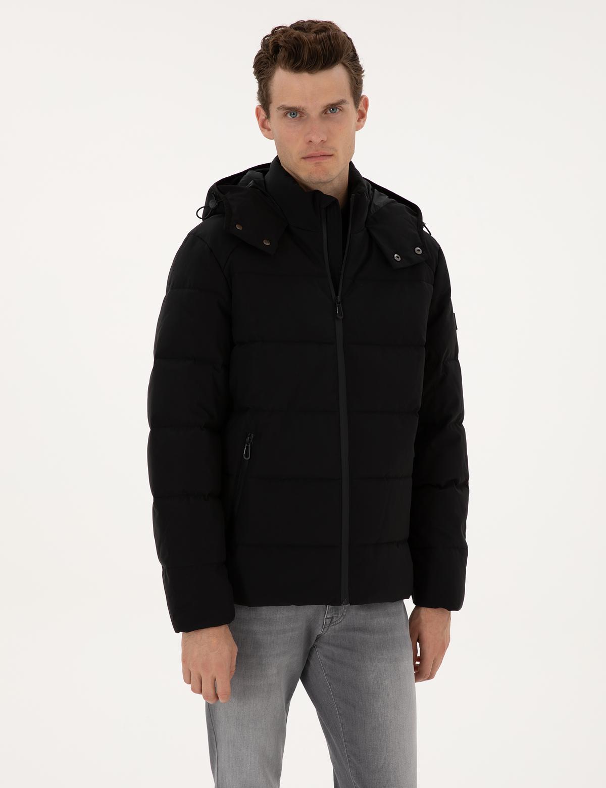 Siyah Kapüşonlu Şişme Mont