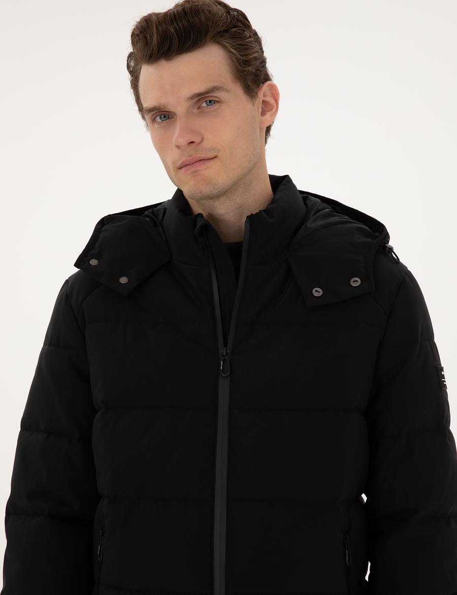 Siyah Kapüşonlu Şişme Mont