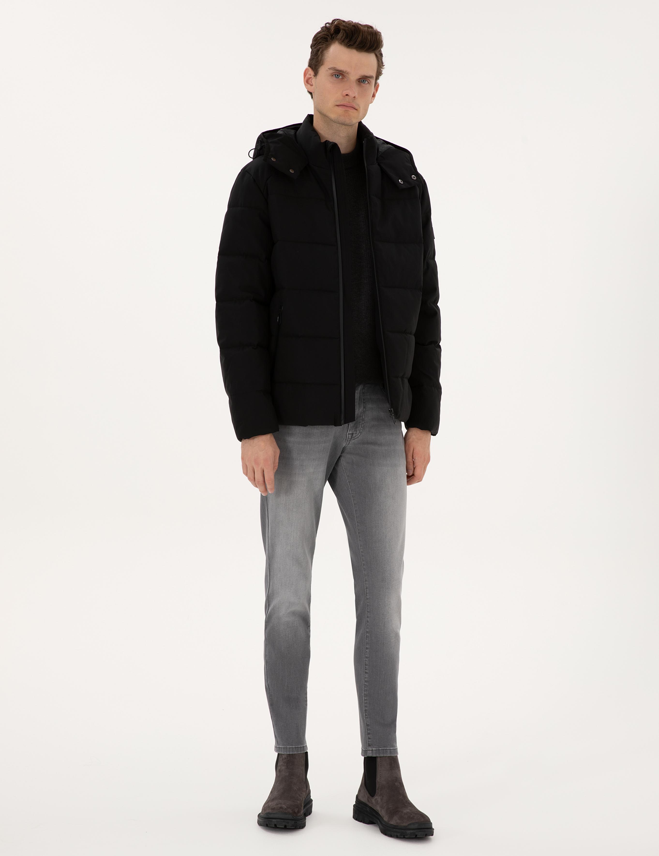 Siyah Kapüşonlu Şişme Mont