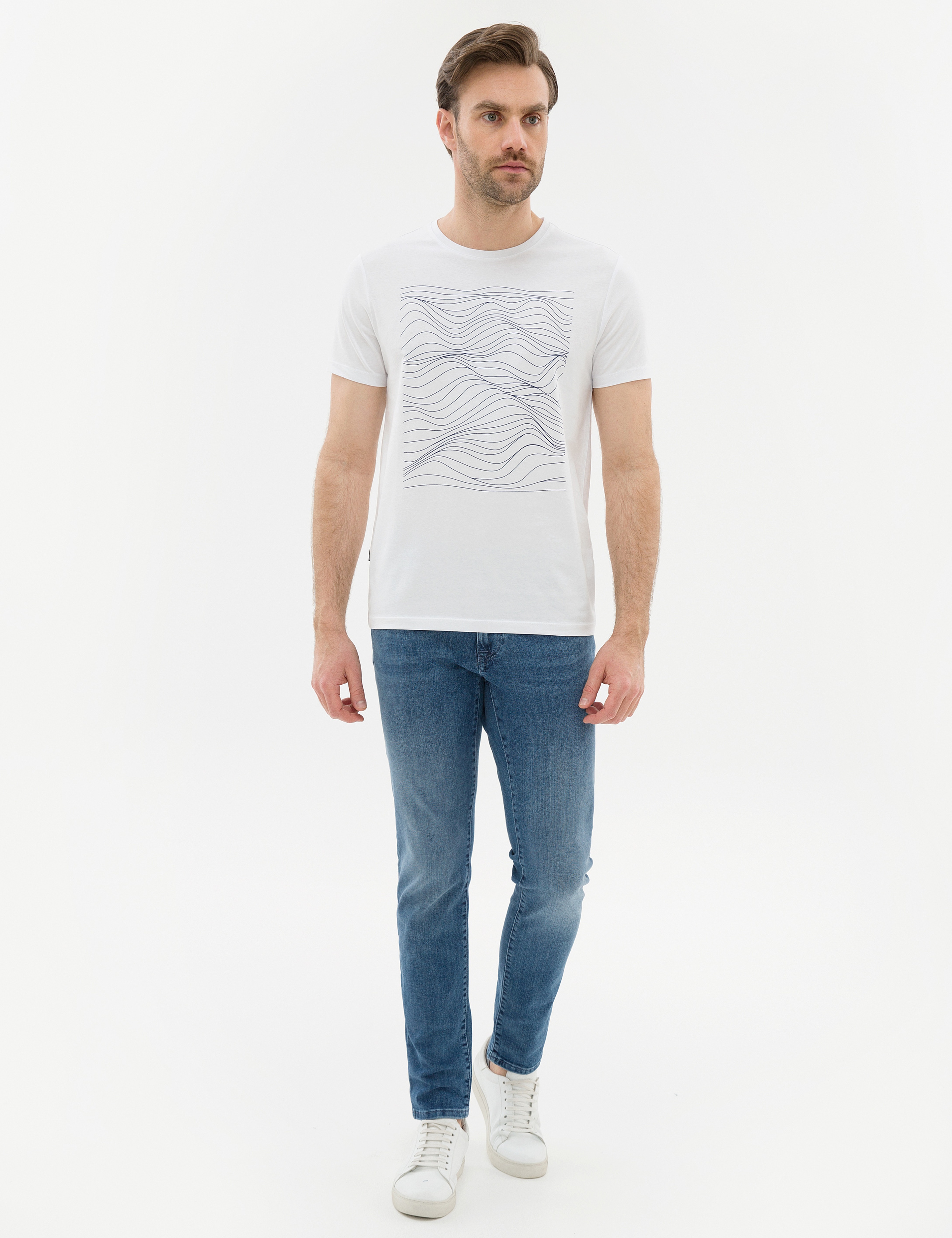 Beyaz Regular Fit Bisiklet Yaka T-Shirt - Image 4