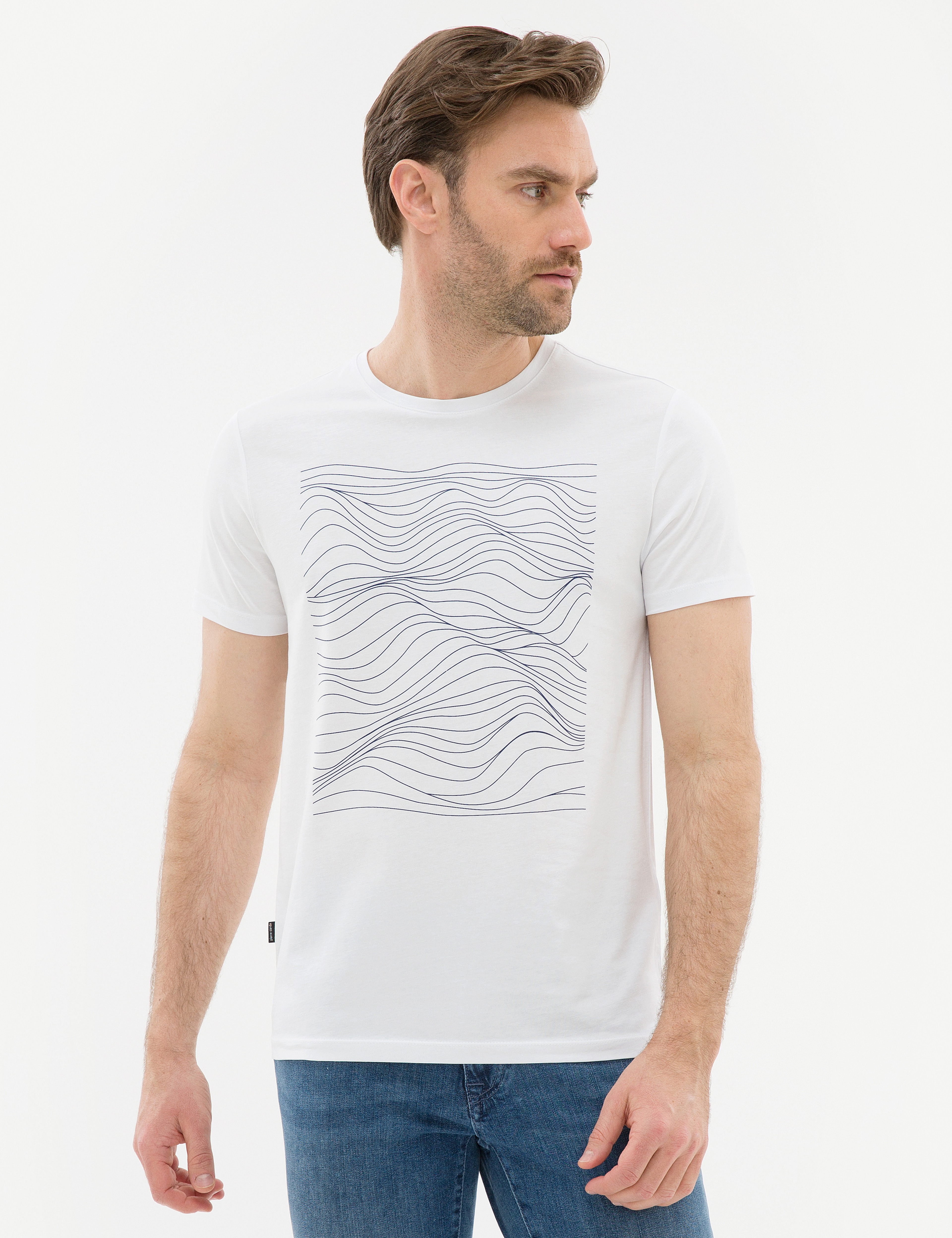 Beyaz Regular Fit Bisiklet Yaka T-Shirt
