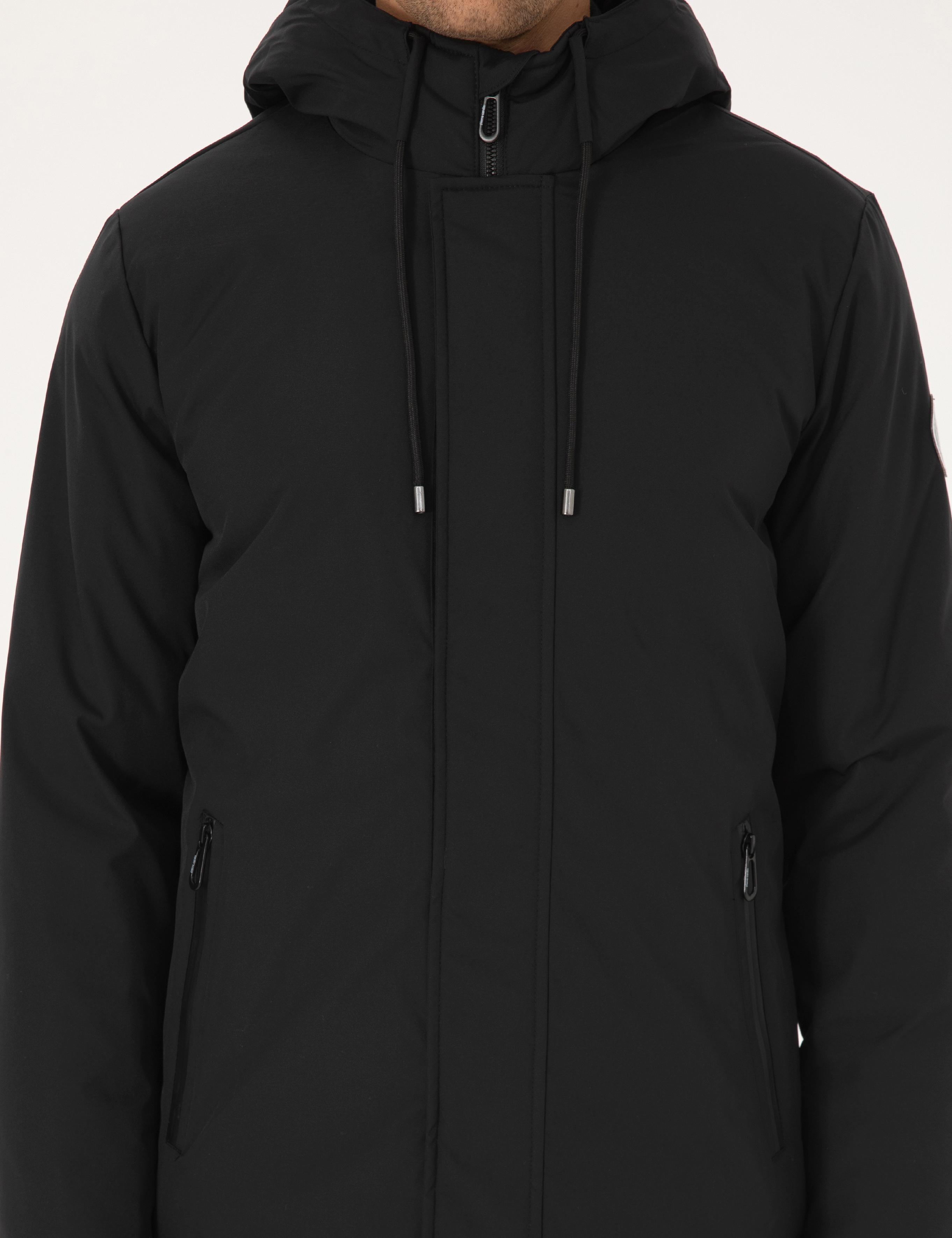 Siyah Kapüşonlu Mont