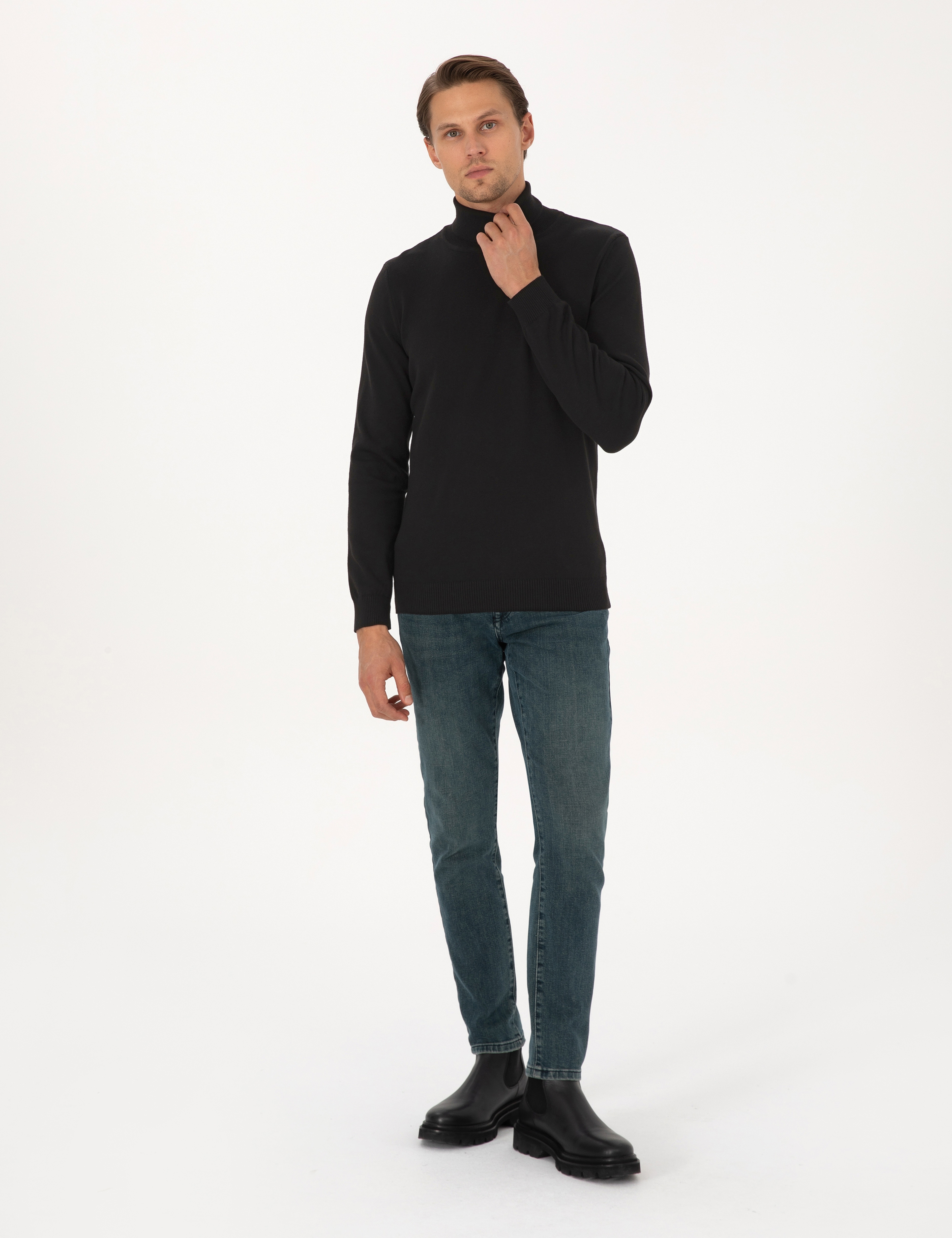 Siyah Slim Fit Balıkçı Yaka Basic Triko Kazak - Image 4