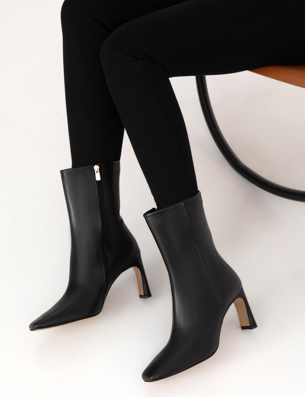 Siyah Topuklu Deri Bot - 50315601004