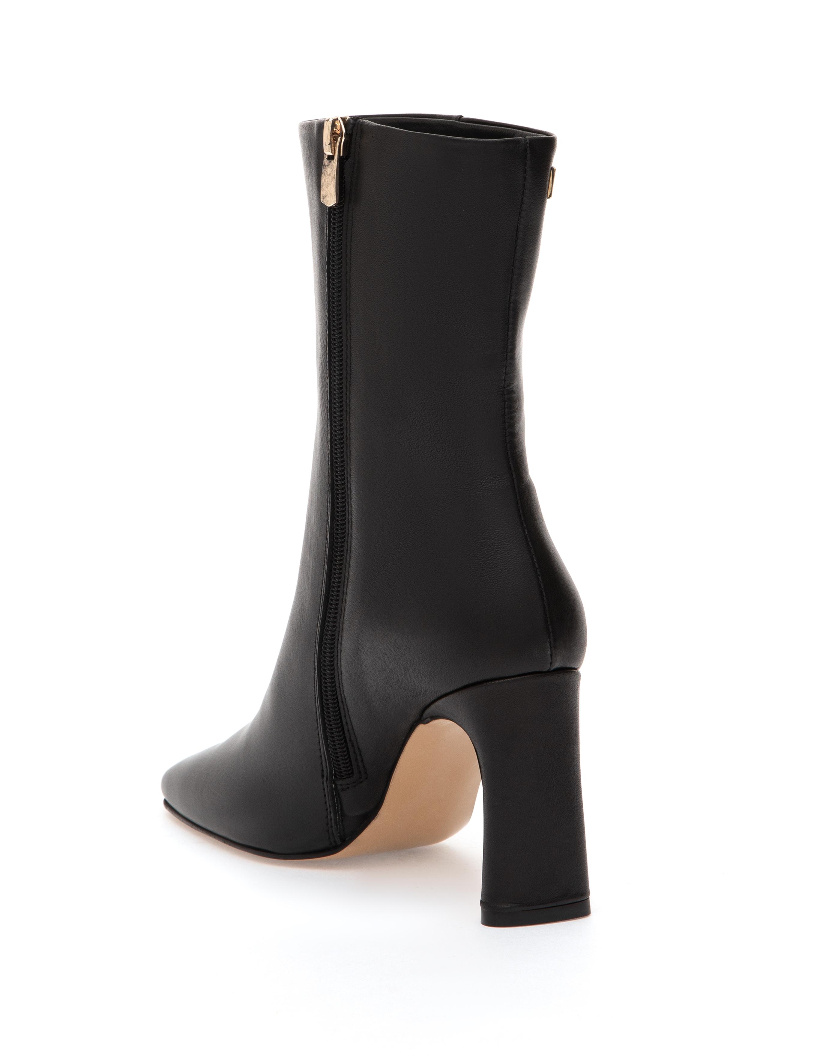 Siyah Topuklu Deri Bot