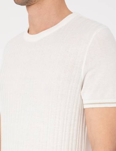 Ekru Slim Fit Bisiklet Yaka Triko Tişört