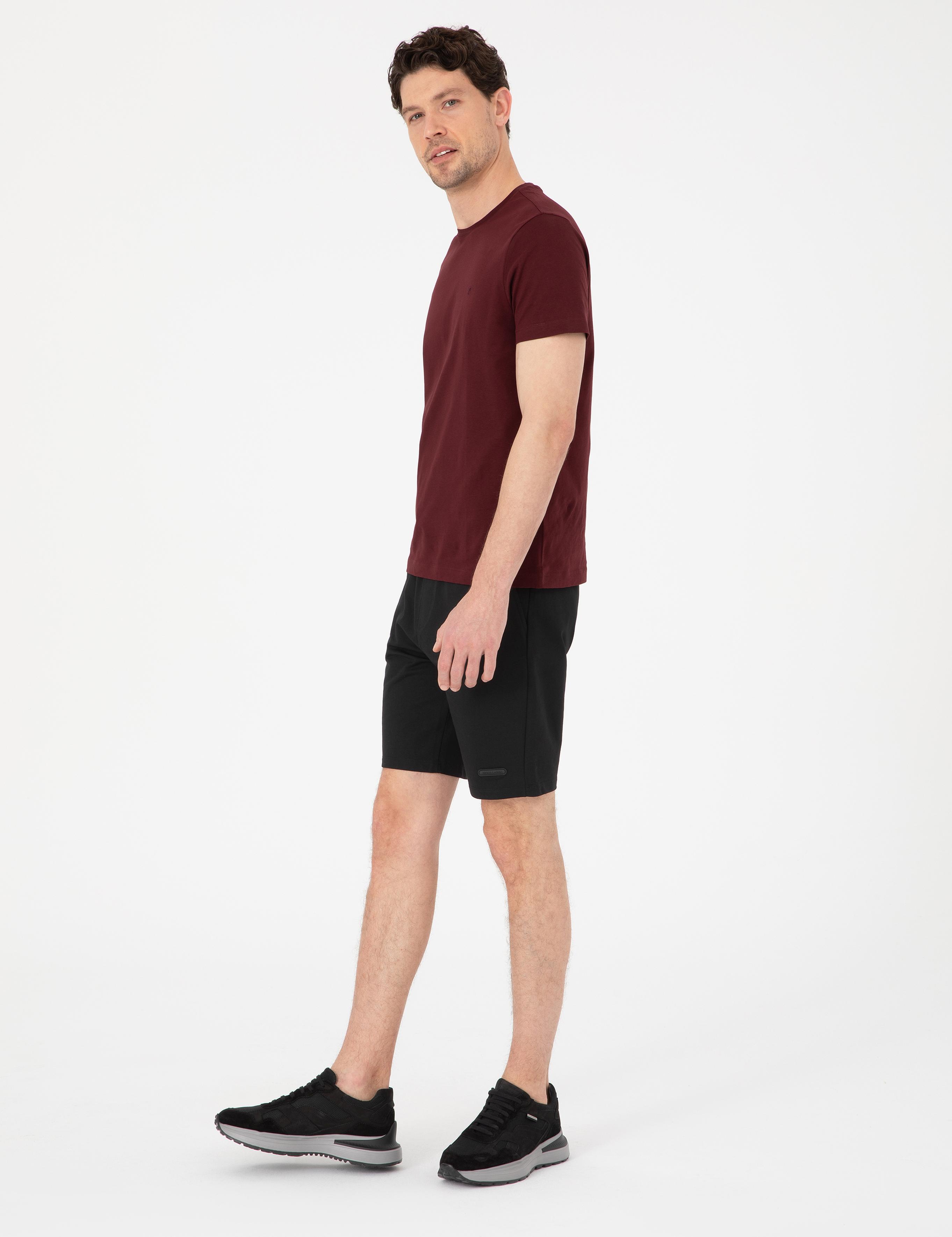 Siyah Regular Fit Örme Şort