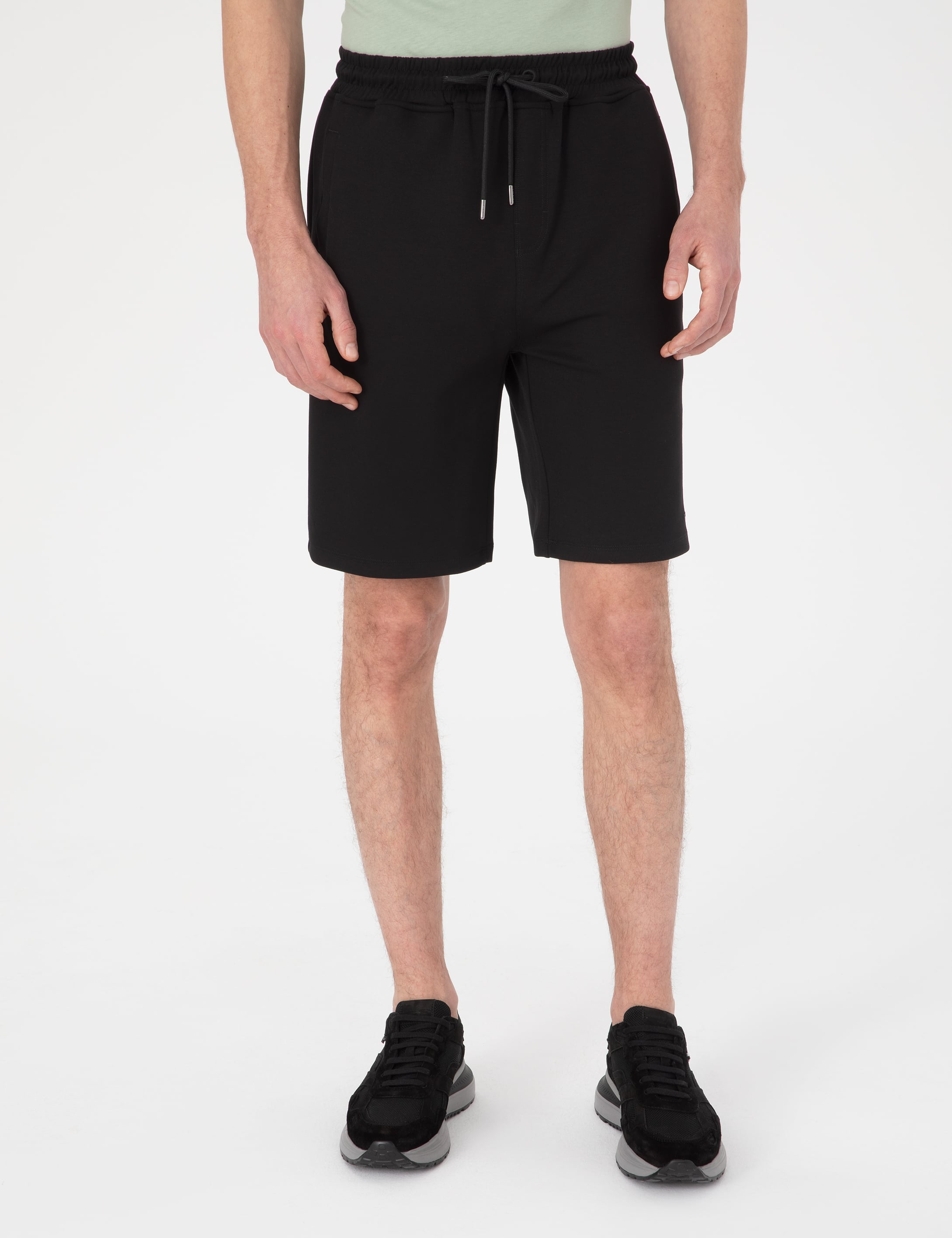 Siyah Comfort Fit Örme Şort