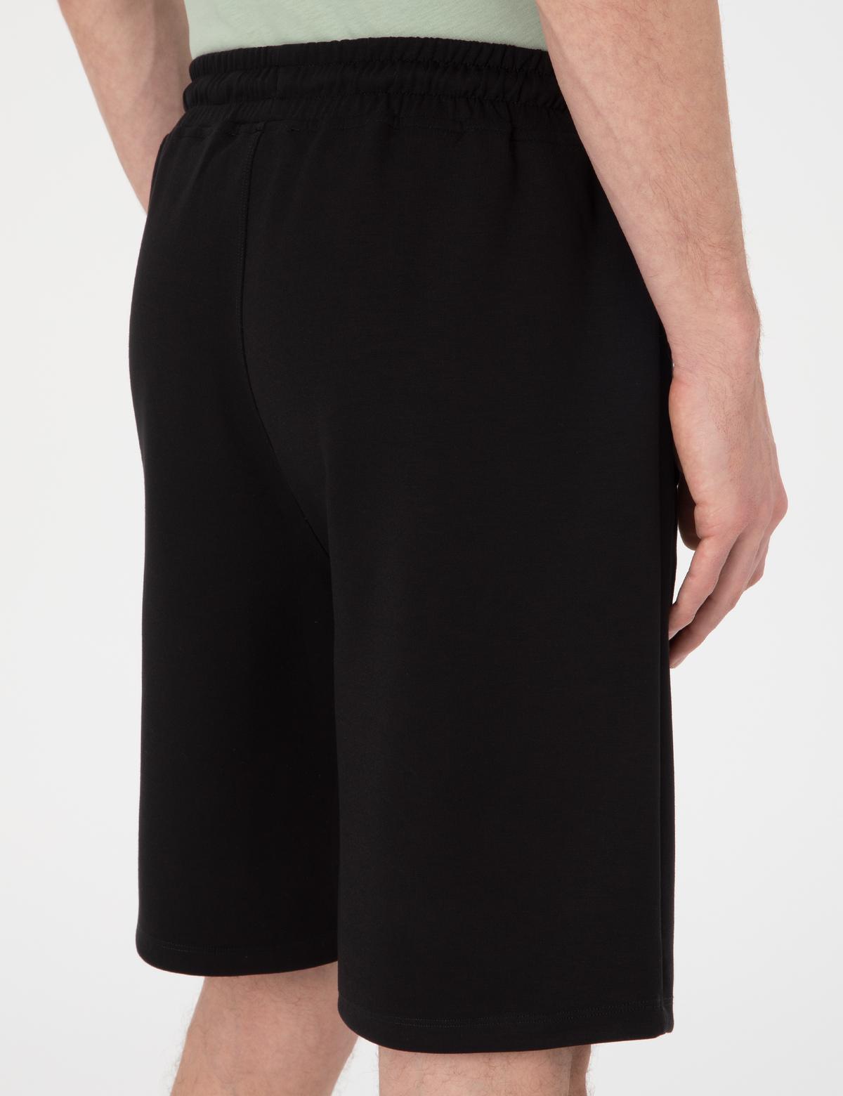 Siyah Comfort Fit Örme Şort - 50310720001