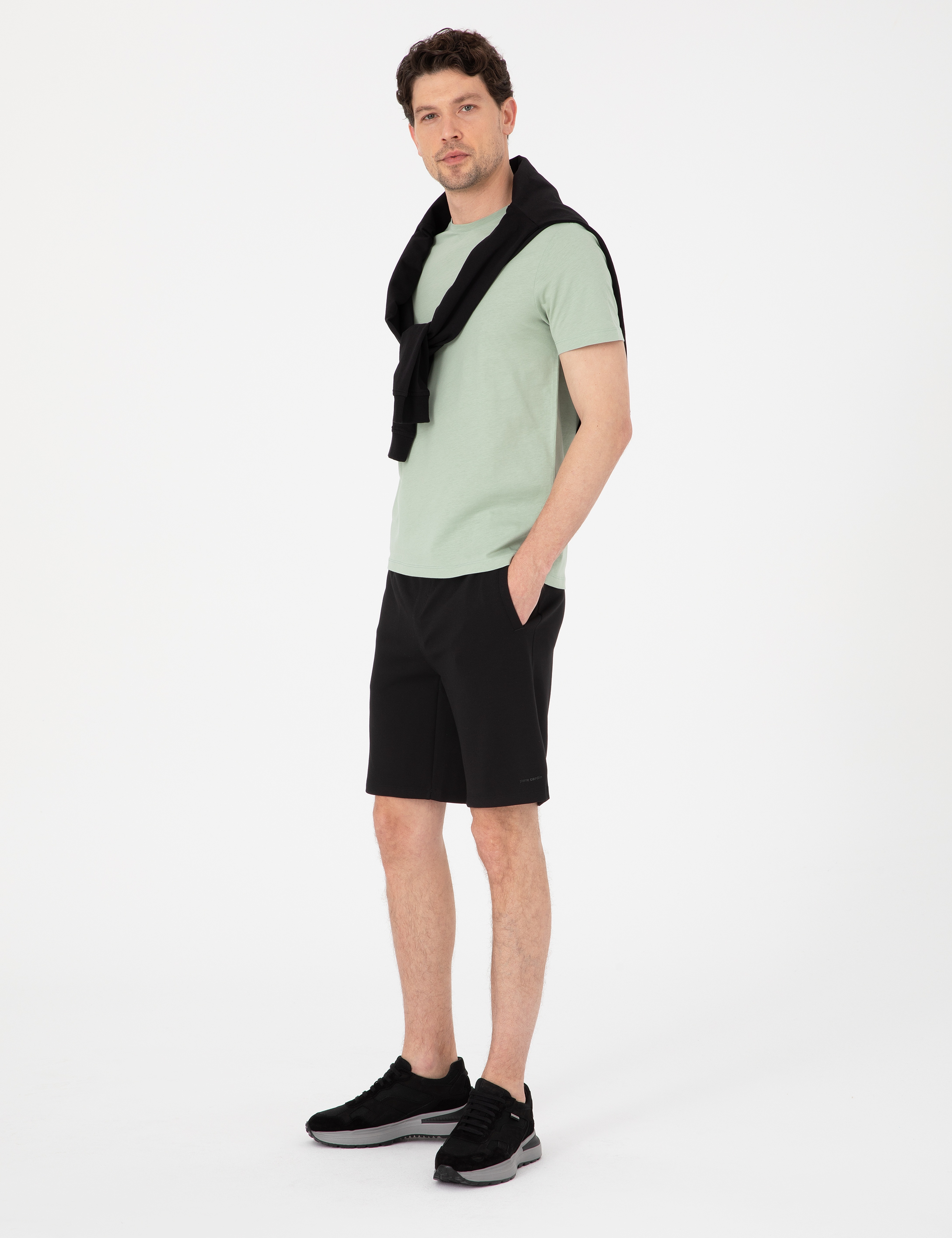 Siyah Comfort Fit Örme Şort - Image 3