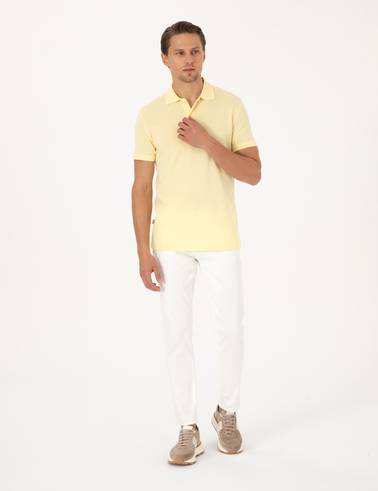 Açık Sarı Slim Fit %100 Pamuk Kıvrılmaz Düğmeli Polo Yaka Basic Tişört