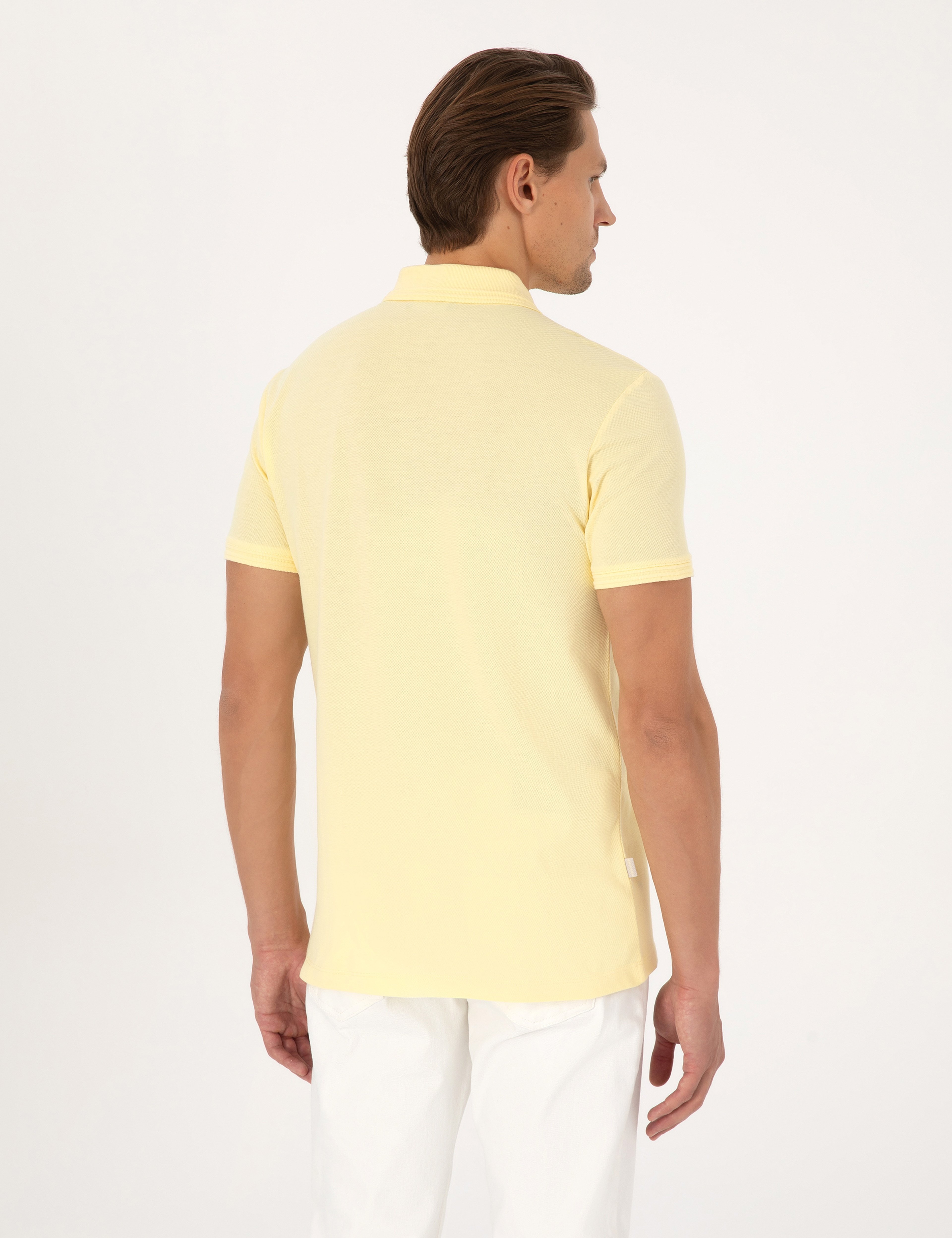 Açık Sarı Slim Fit %100 Pamuk Kıvrılmaz Düğmeli Polo Yaka Basic Tişört
