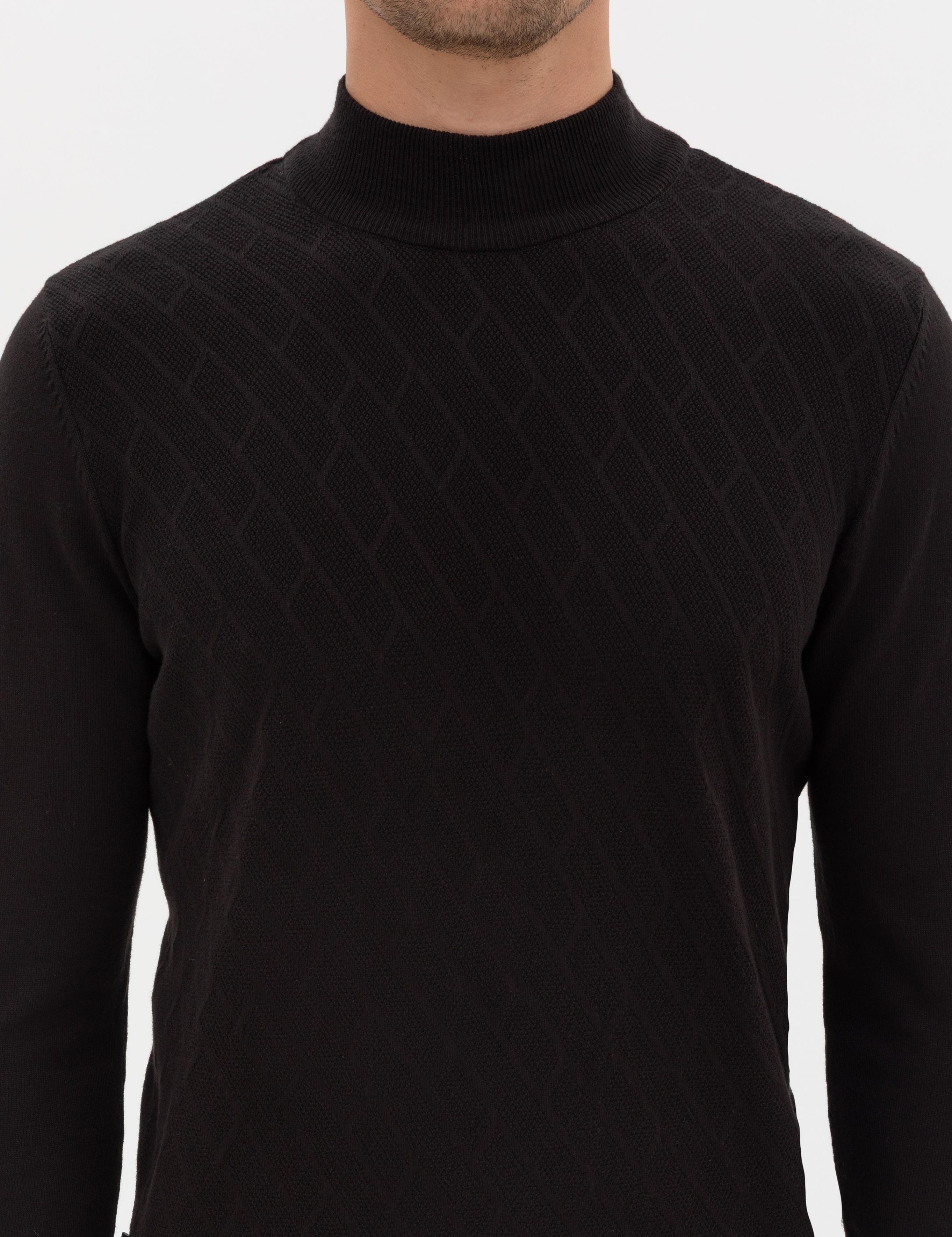 Siyah Slim Fit Yarım Balıkçı Yaka Triko Kazak