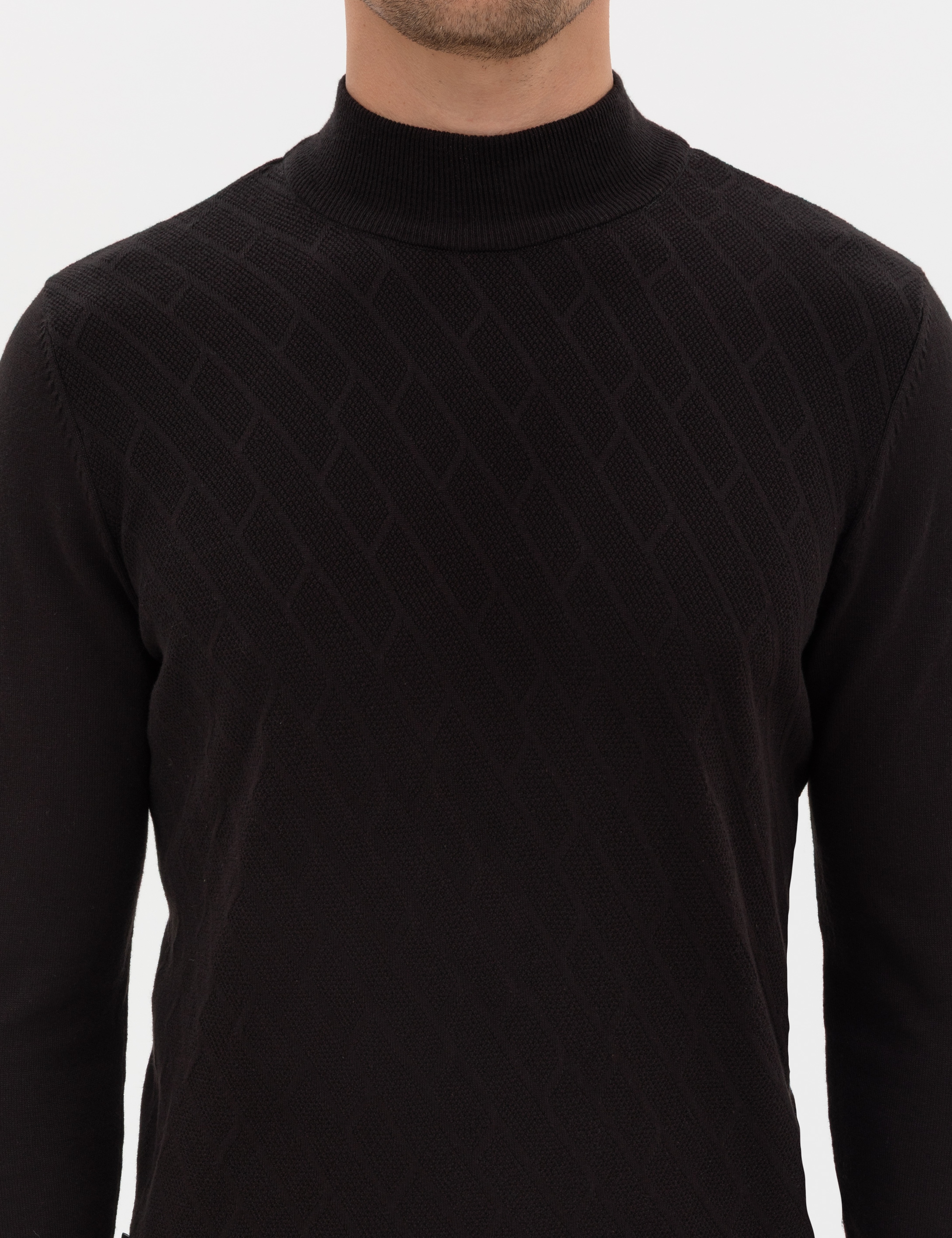 Siyah Slim Fit Yarım Balıkçı Yaka Triko Kazak