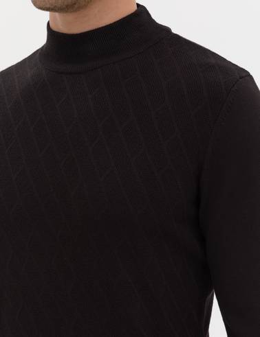 Siyah Slim Fit Yarım Balıkçı Yaka Triko Kazak