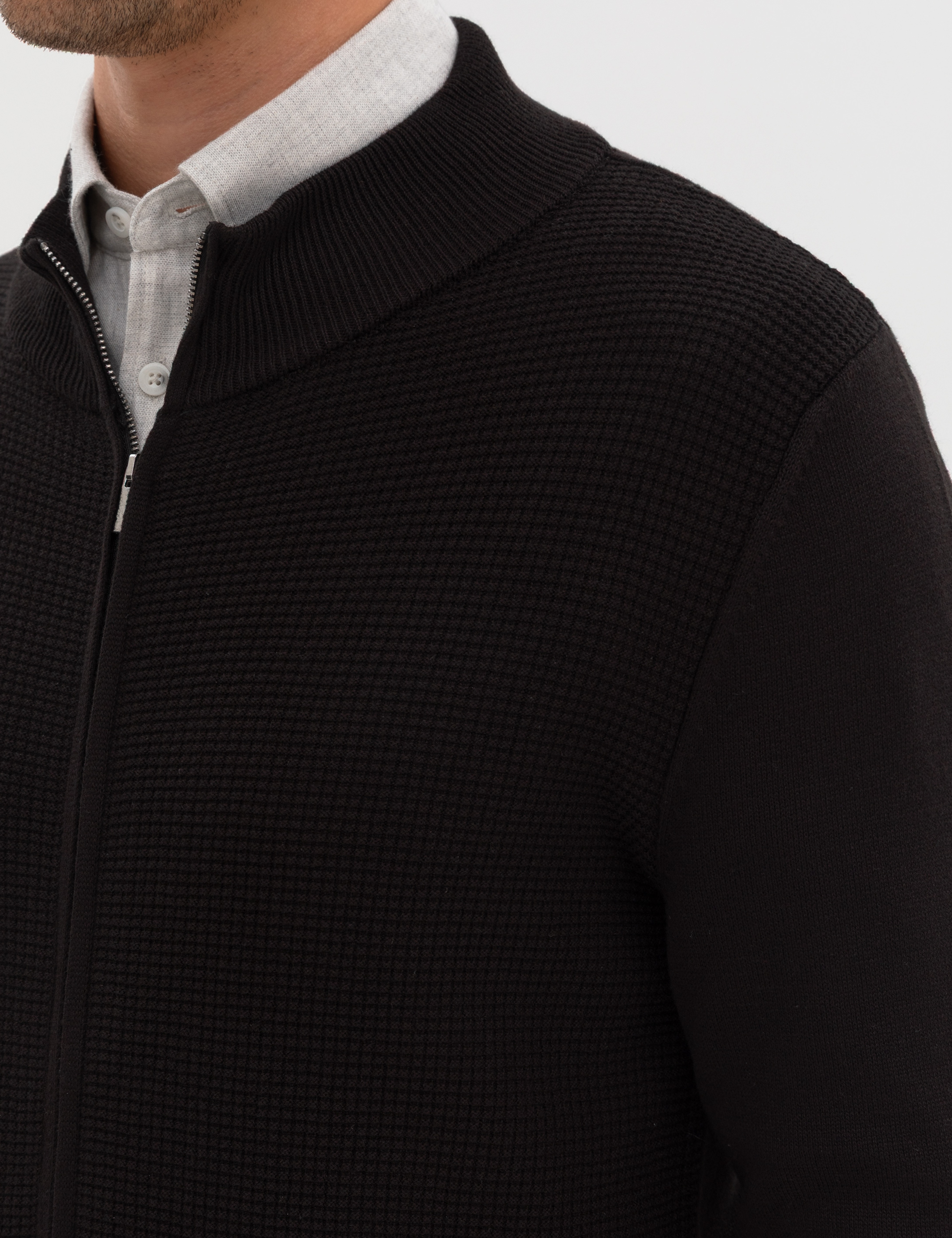 Siyah Slim Fit Fermuarlı Triko Hırka