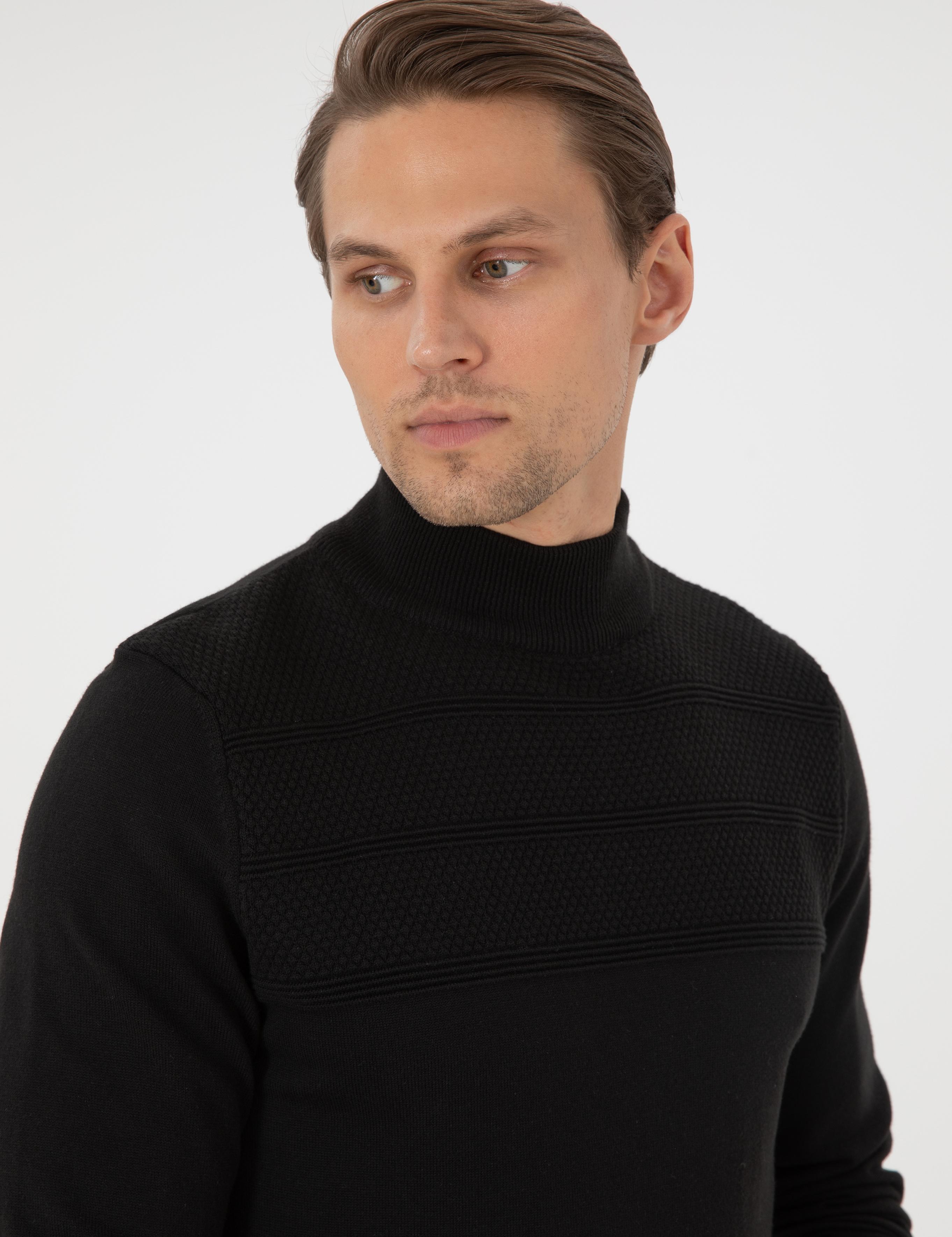 Siyah Slim Fit Yarım Balıkçı Yaka Triko Kazak