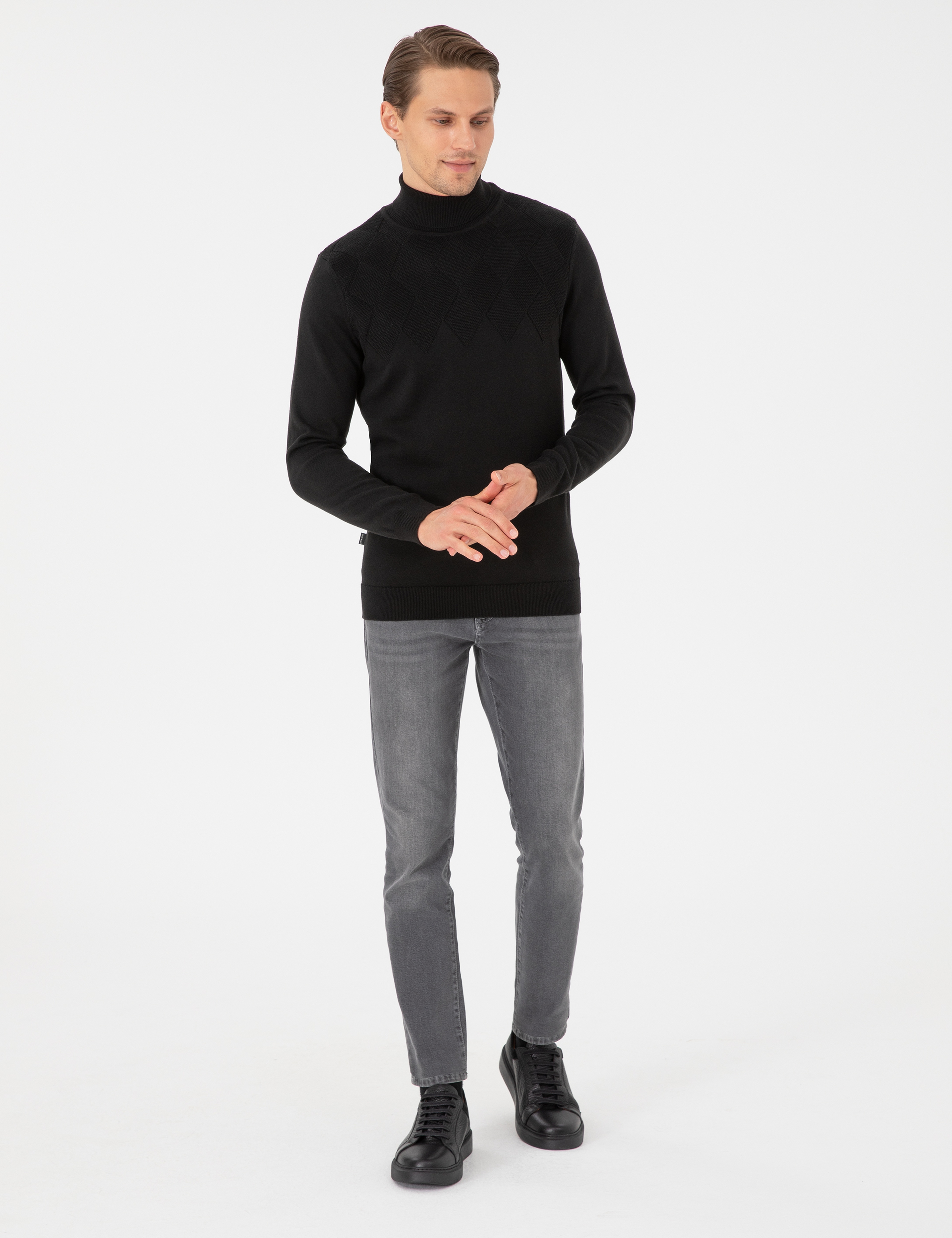 Siyah Slim Fit Balıkçı Yaka Triko Kazak - Image 4