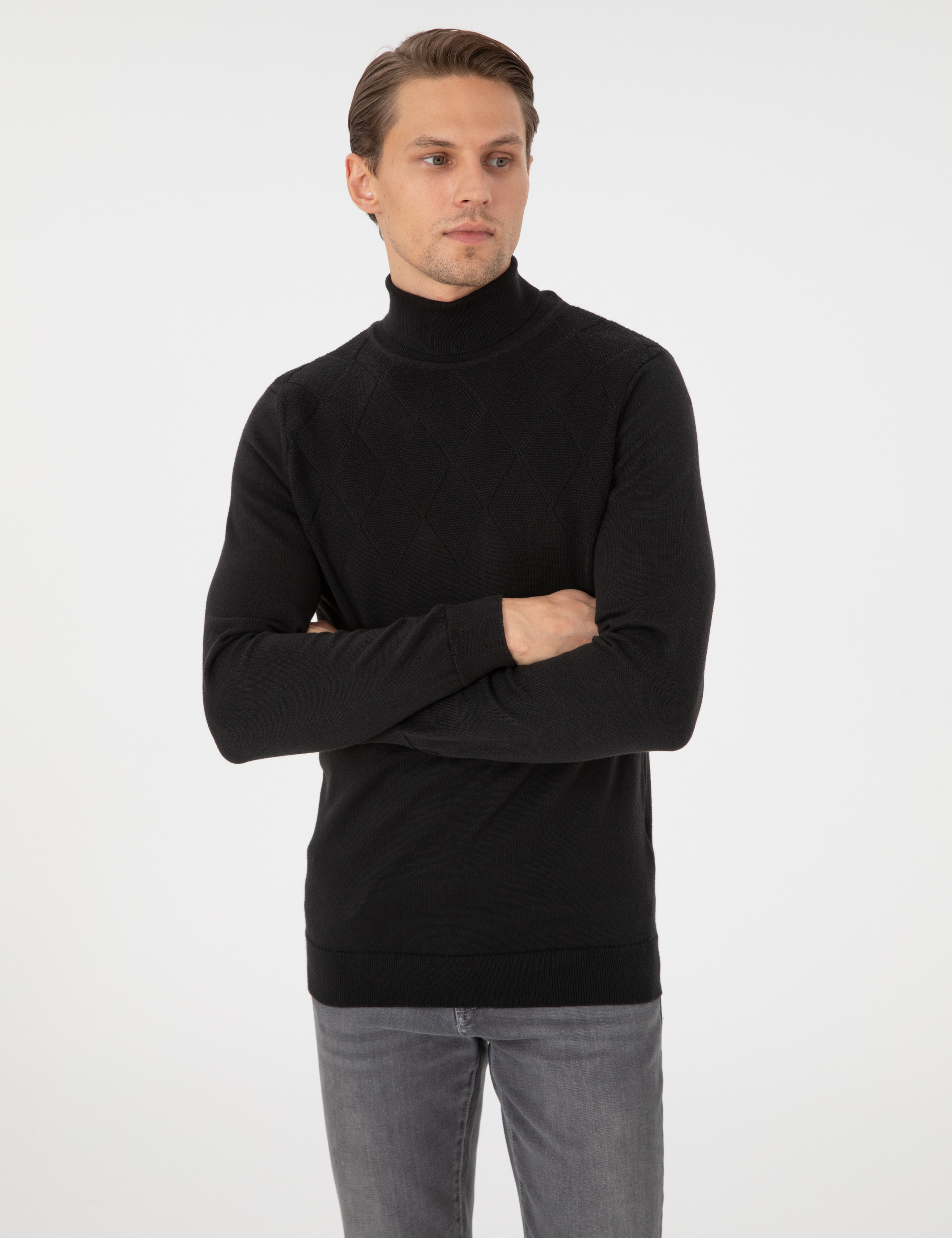 Siyah Slim Fit Balıkçı Yaka Triko Kazak - Image 3
